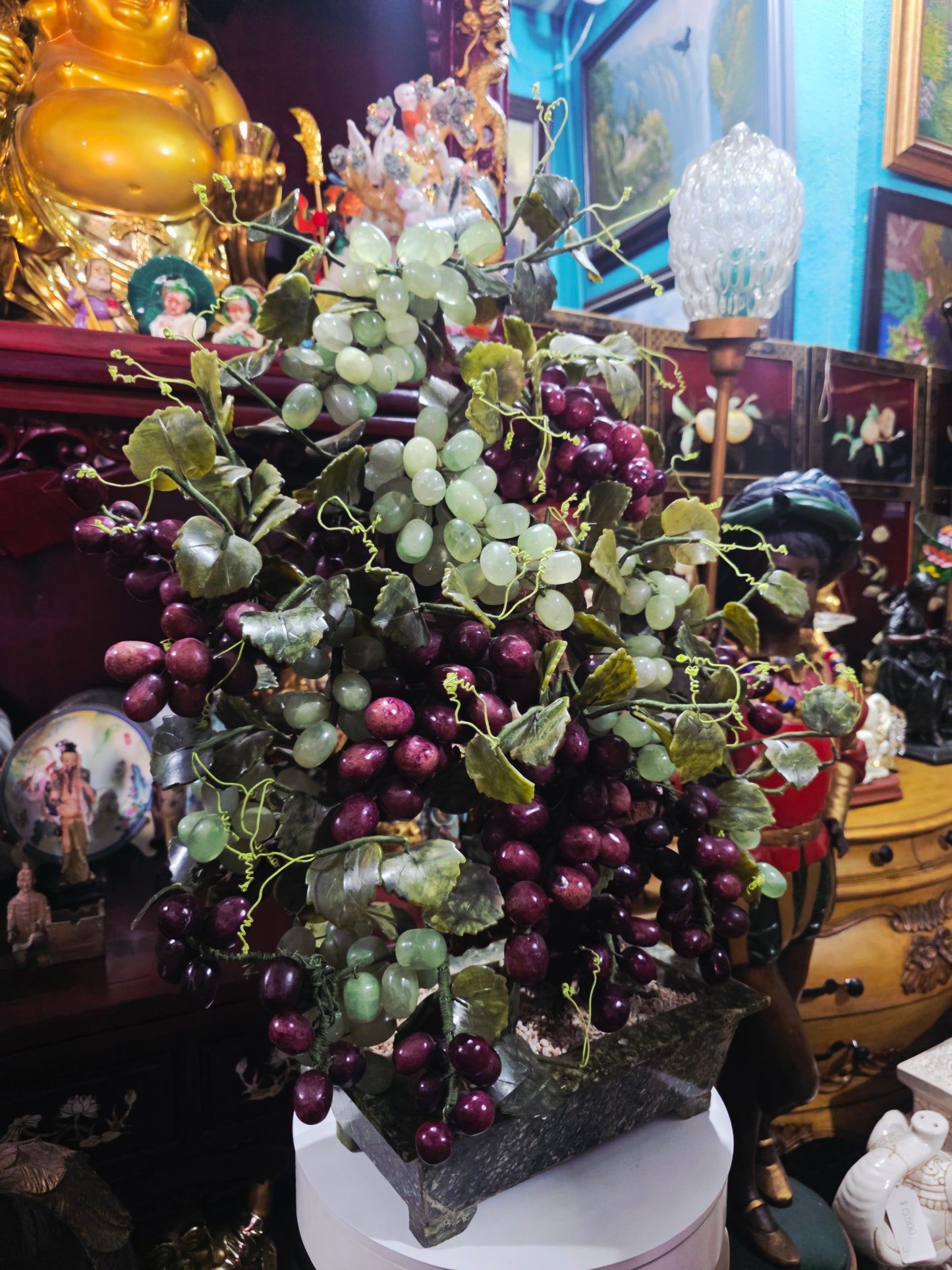 Escultura China Vintage de Uvas en Piedra Tallada Mid-century – Mediados del Siglo XX🍇🌿
