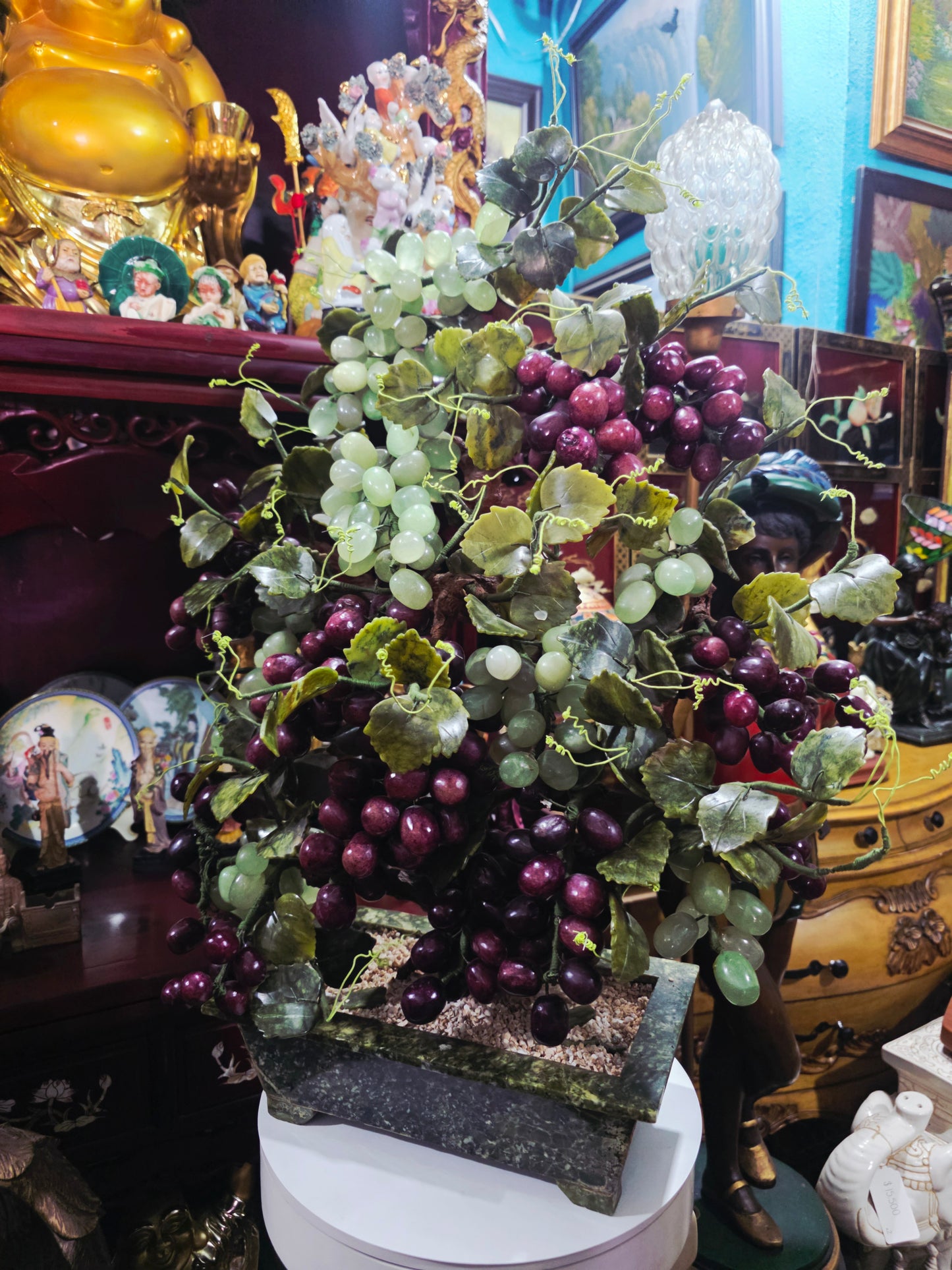 Escultura China Vintage de Uvas en Piedra Tallada Mid-century – Mediados del Siglo XX🍇🌿