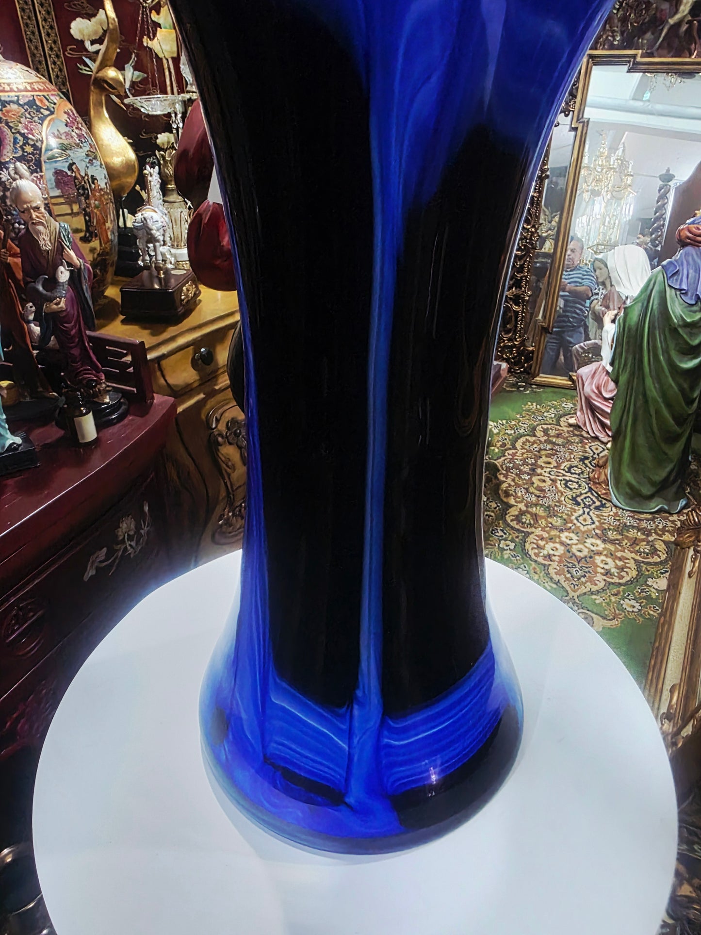 Artistic Glass Vase – Italian Murano in Cobalt Tones 🌸🏺
