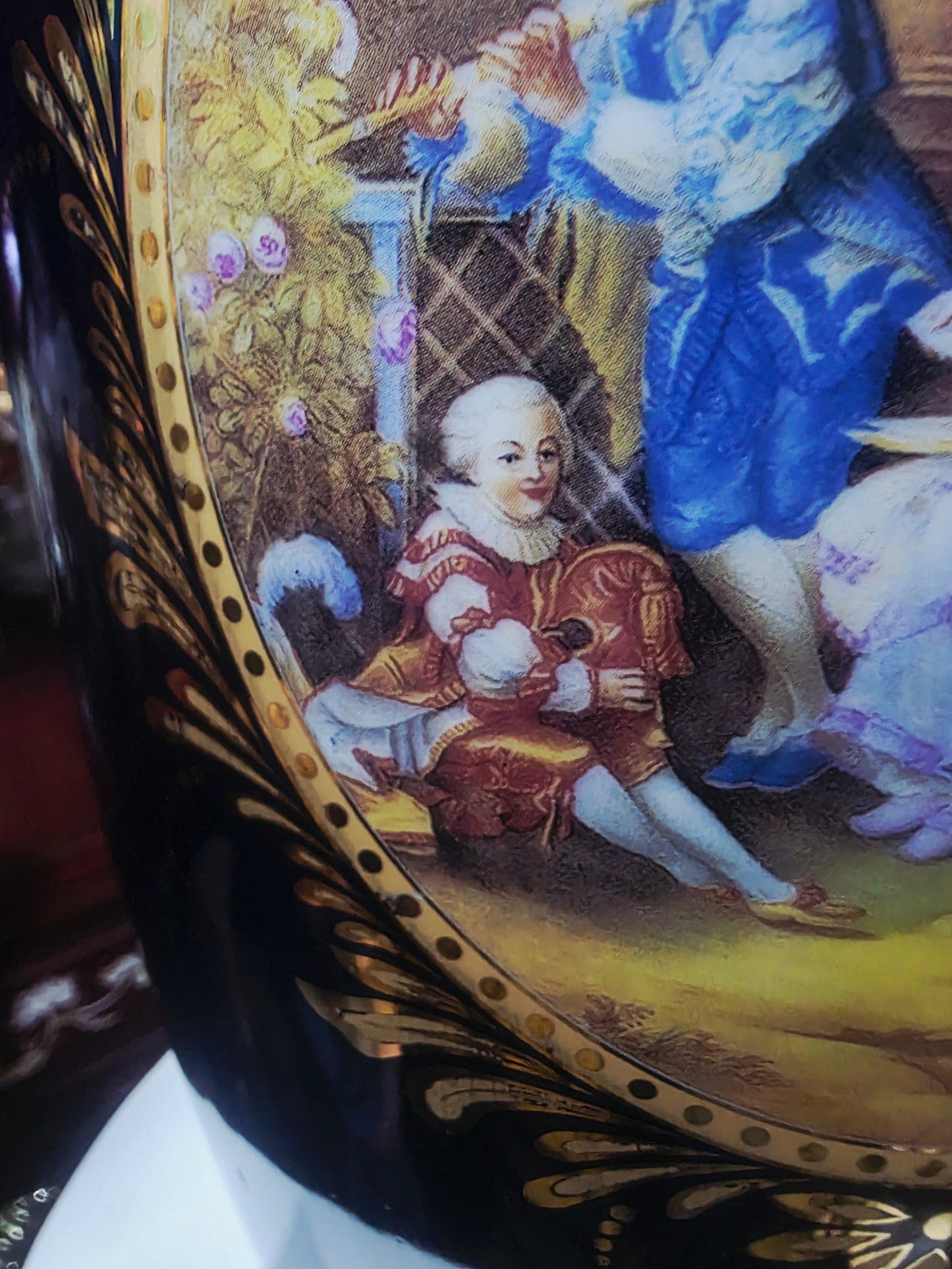 Pair of Cobalt Porcelain Vases with Classical Scenes 🌹🏺