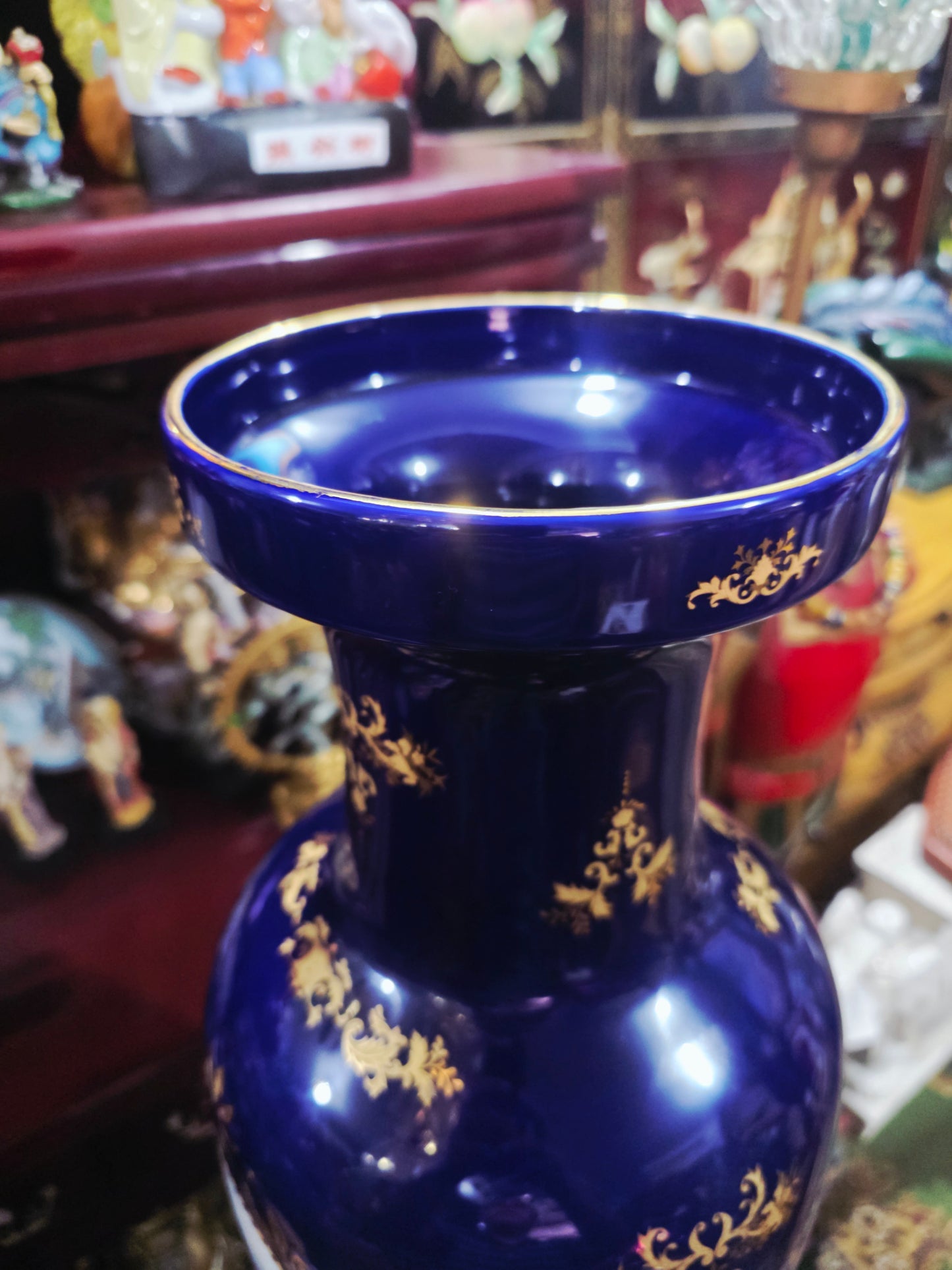 Pair of Cobalt Porcelain Vases with Classical Scenes 🌹🏺