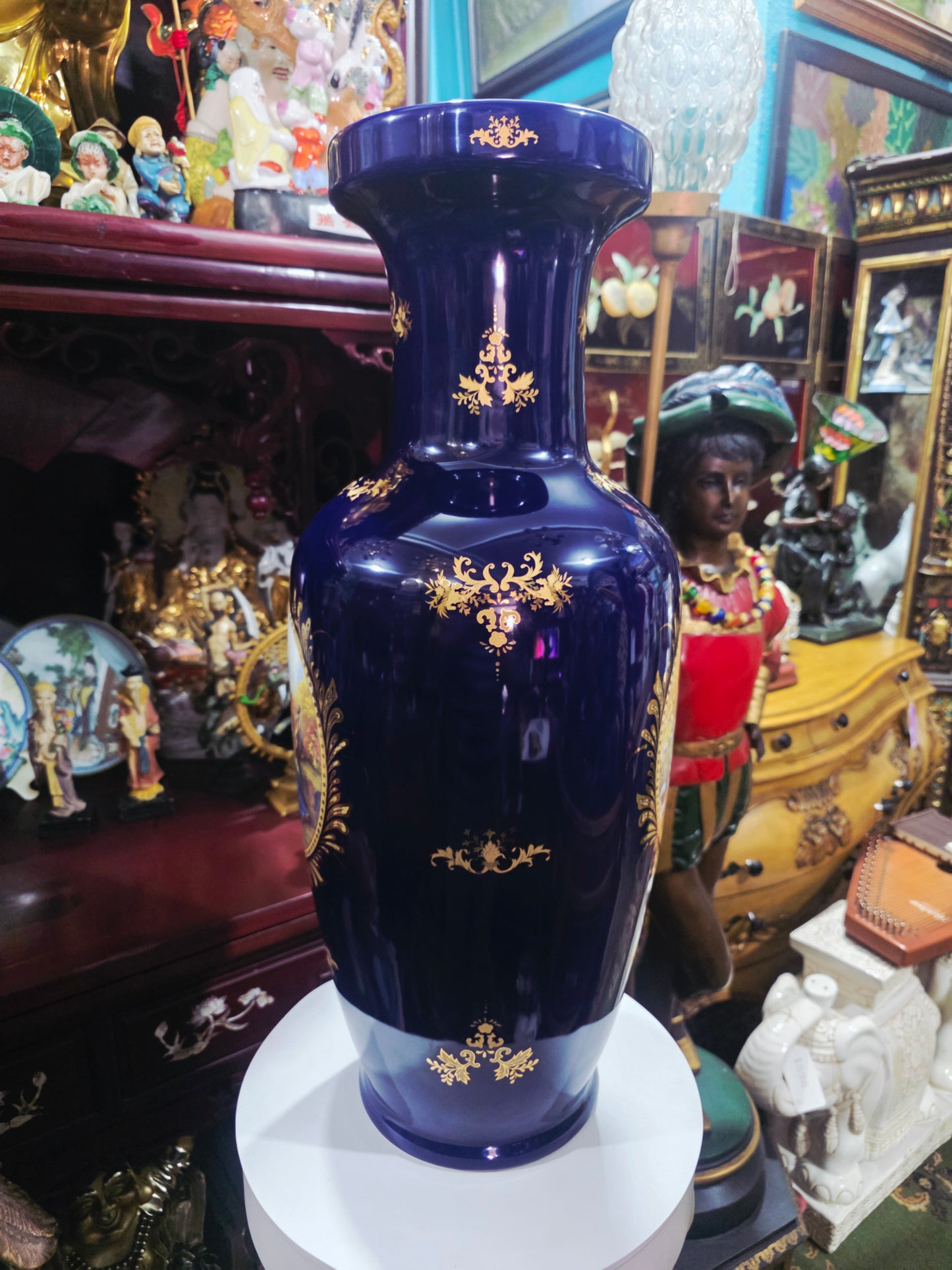 Pair of Cobalt Porcelain Vases with Classical Scenes 🌹🏺