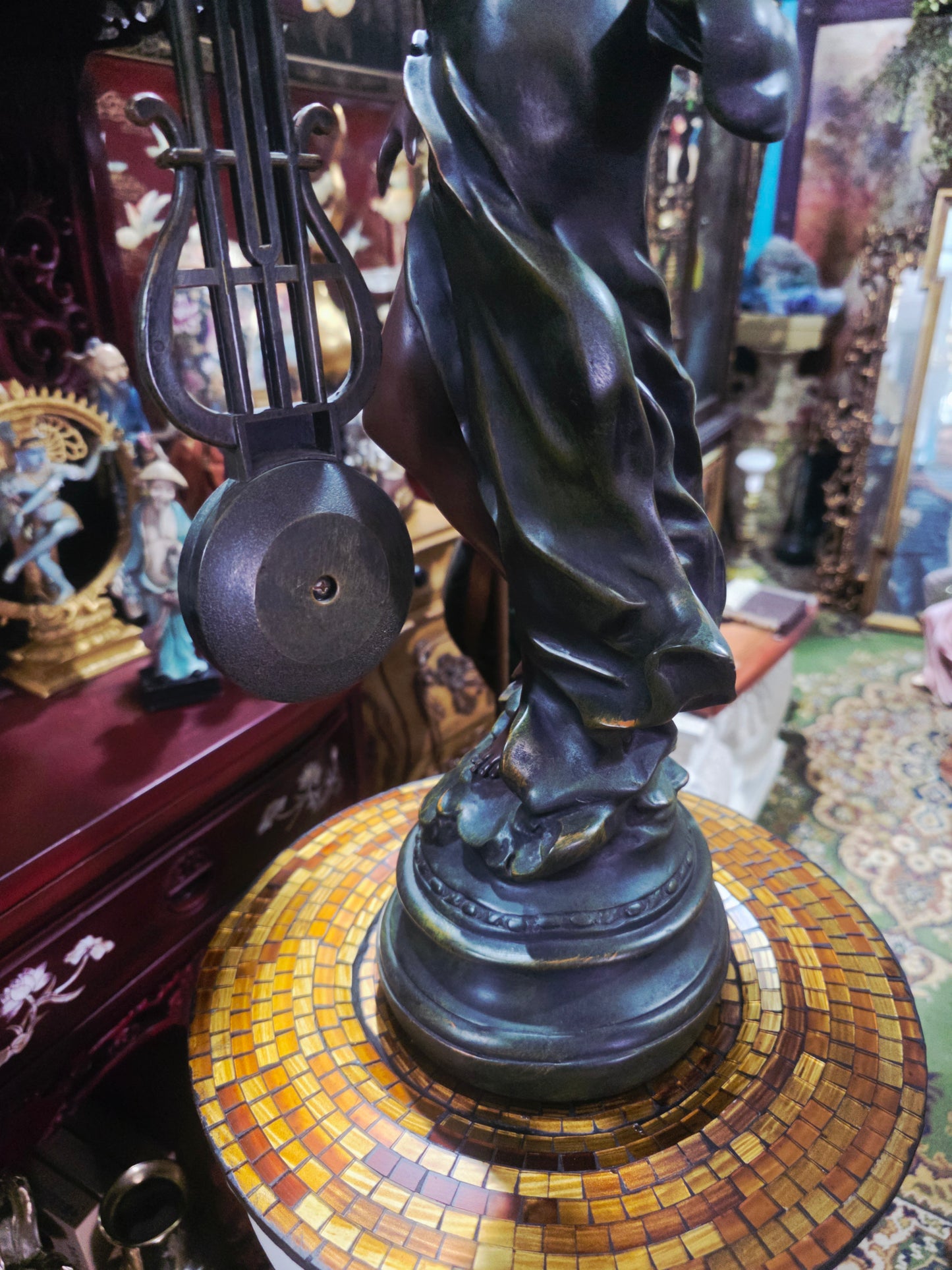 Reloj de Mesa Figural Francés – Estilo C. Moreau 🕰️