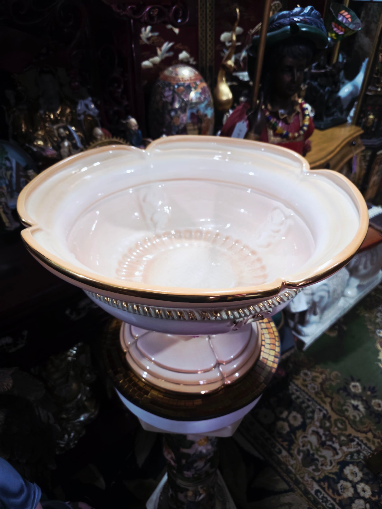 Fine Porcelain Fruit Bowl – L. Goruzou, Nove Italia 🌸🏺