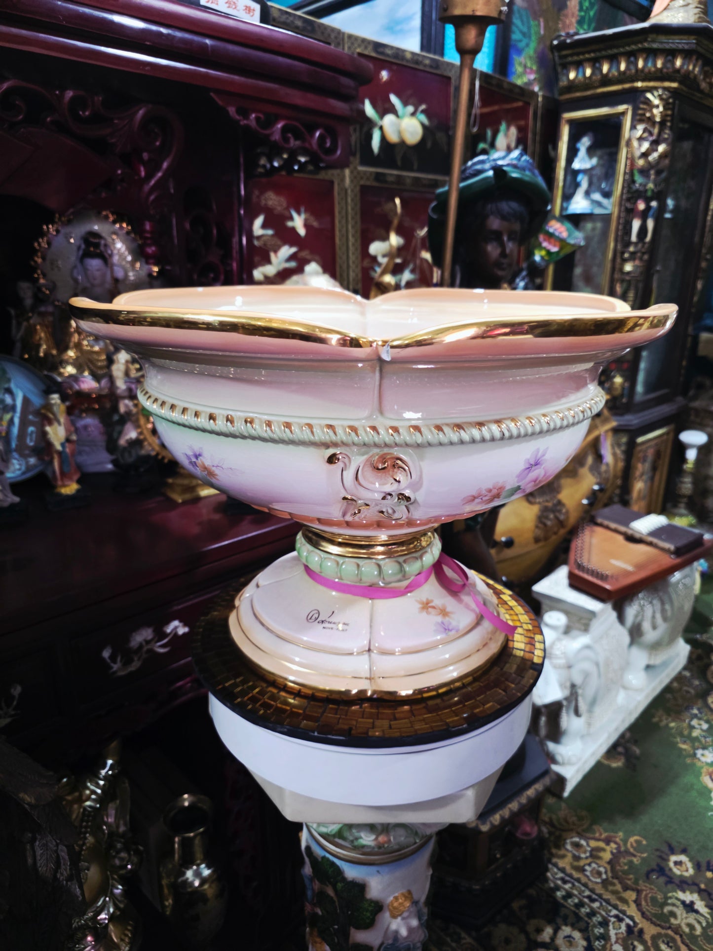 Fine Porcelain Fruit Bowl – L. Goruzou, Nove Italia 🌸🏺