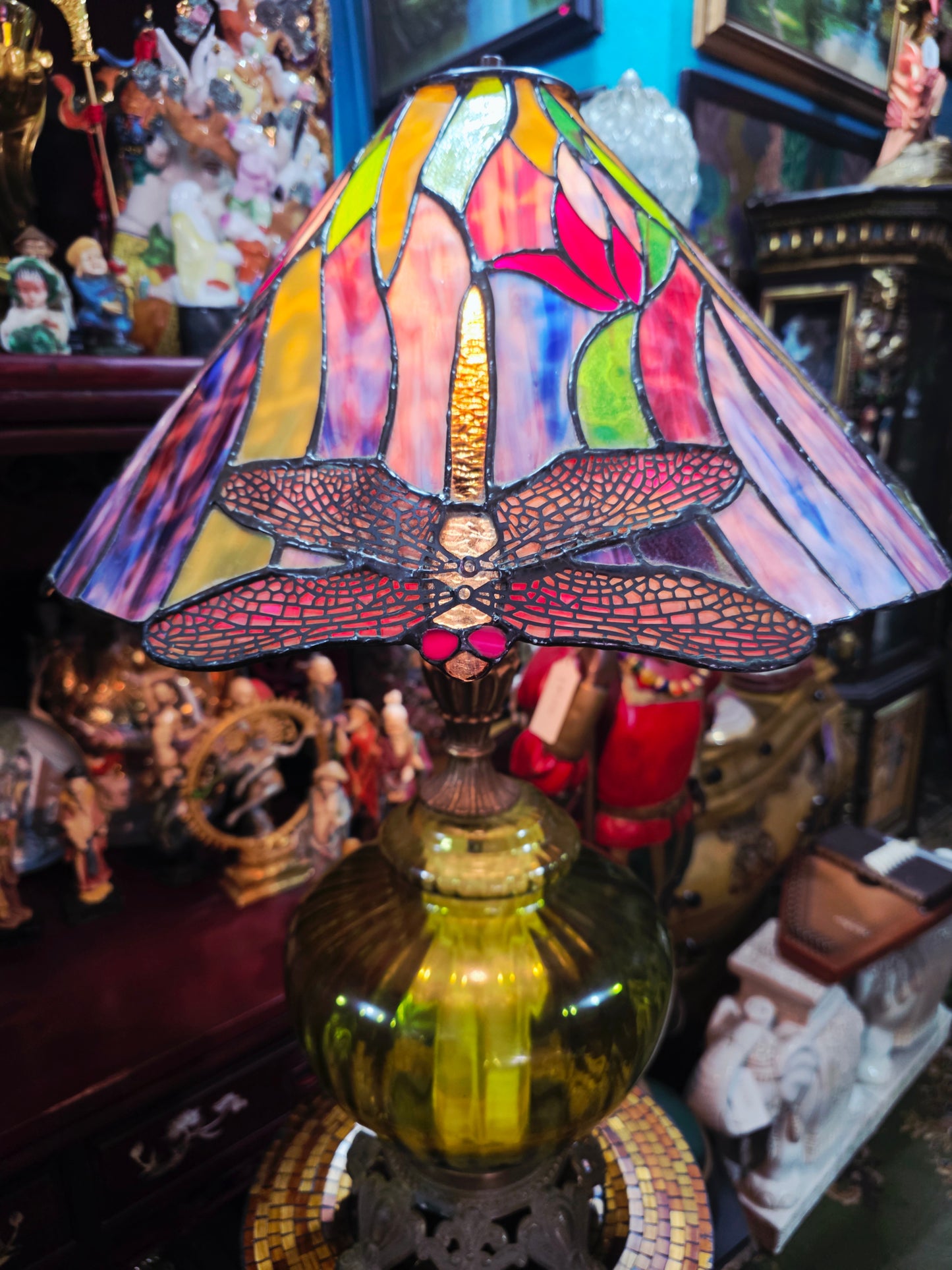 Tiffany Stained Glass Lamp with Dragonflies - Crystal and Bronze Base 🕯️🪶