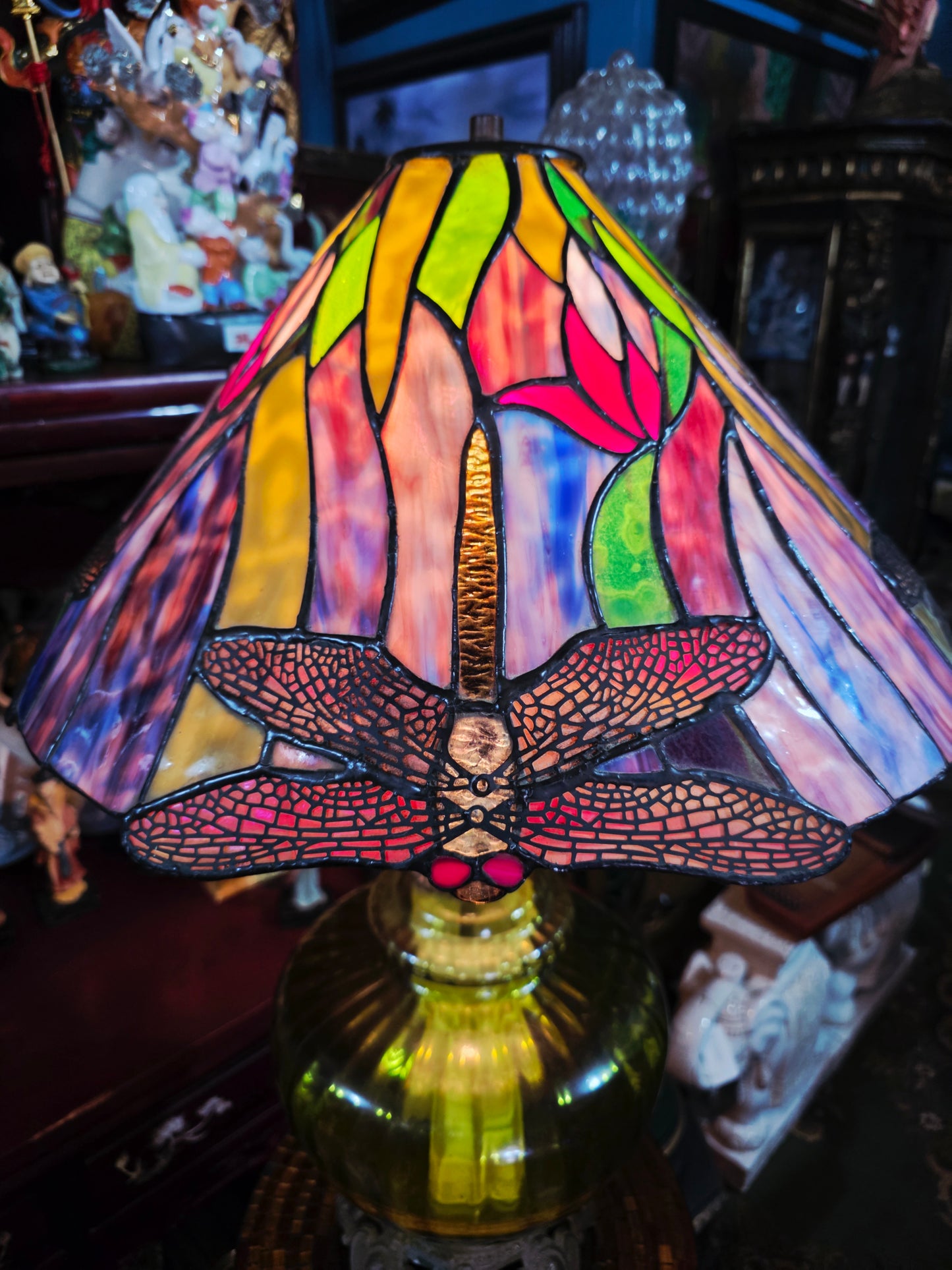 Tiffany Stained Glass Lamp with Dragonflies - Crystal and Bronze Base 🕯️🪶