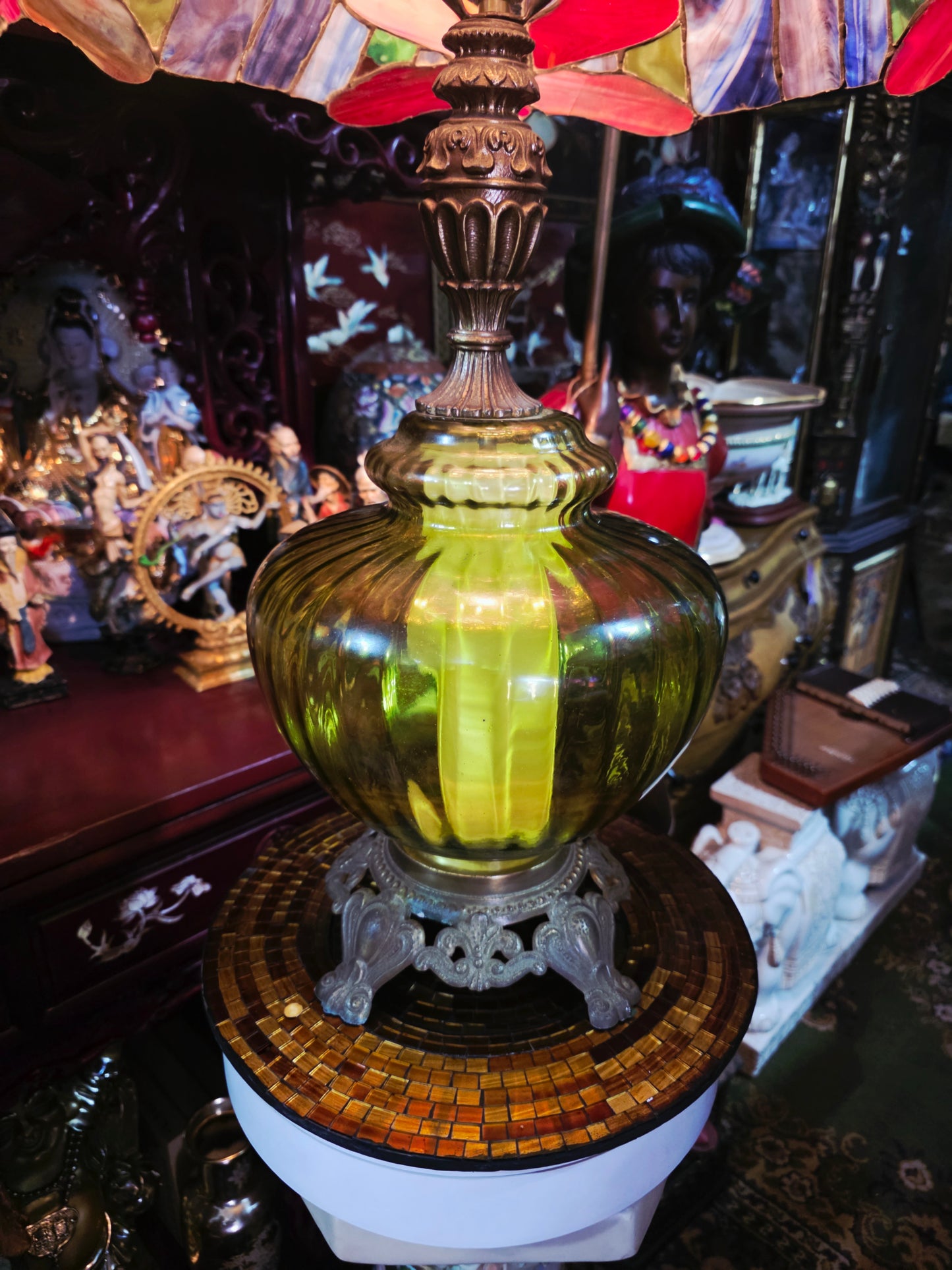Tiffany Stained Glass Lamp with Dragonflies - Crystal and Bronze Base 🕯️🪶