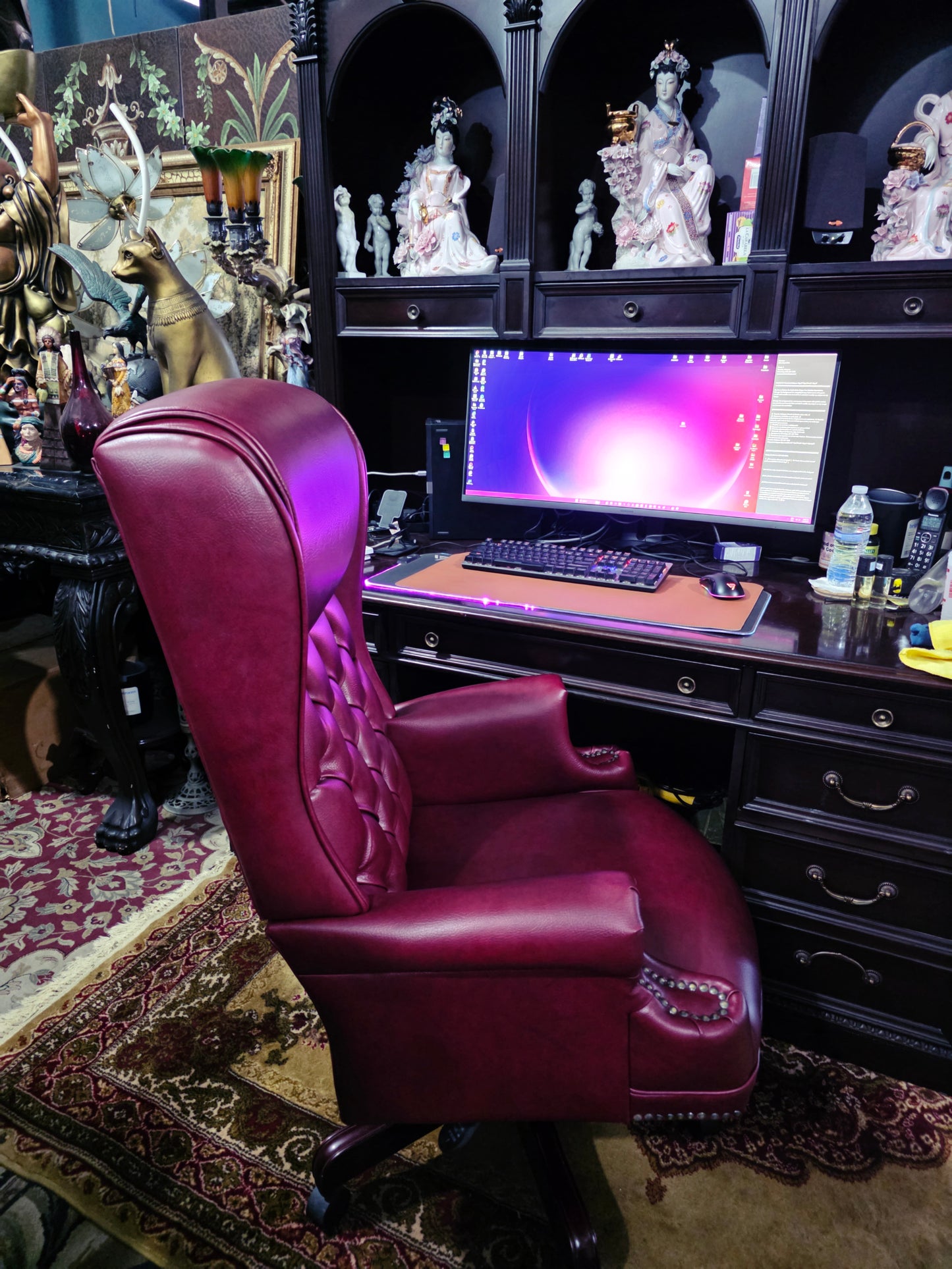 Faux Leather Executive Chair with Textured Details and Decorative Brass Tacks 🪞🪙🪶