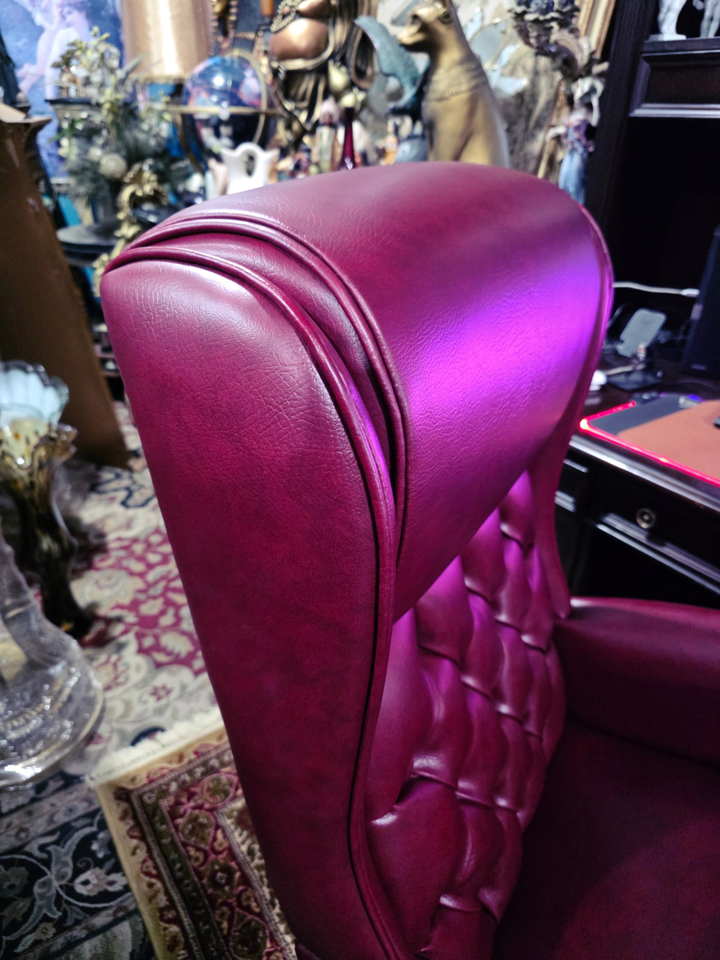 Faux Leather Executive Chair with Textured Details and Decorative Brass Tacks 🪞🪙🪶