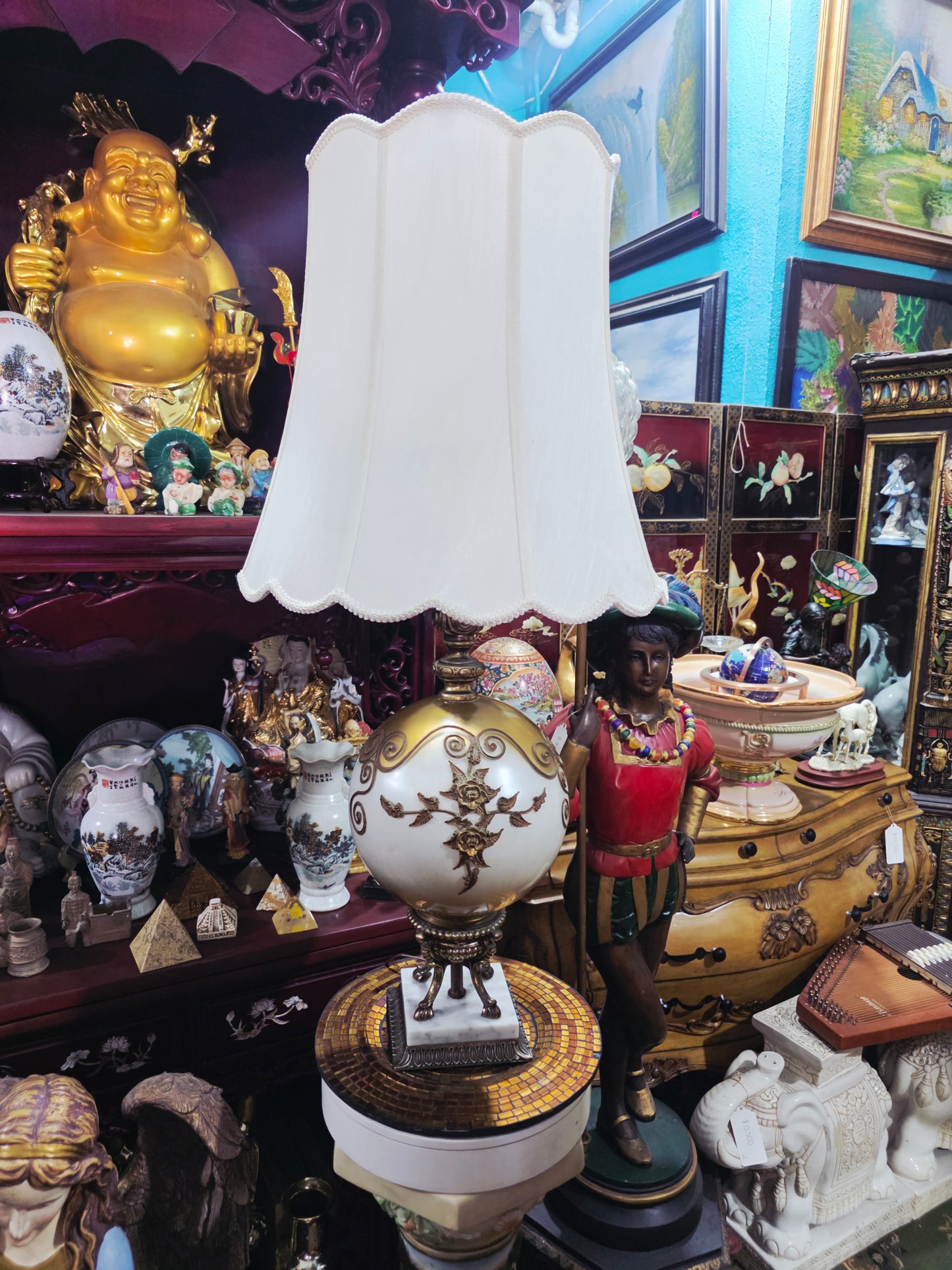 Pair of Imperial Lamps with Golden Spherical Base 🕰️🪙✨🌸