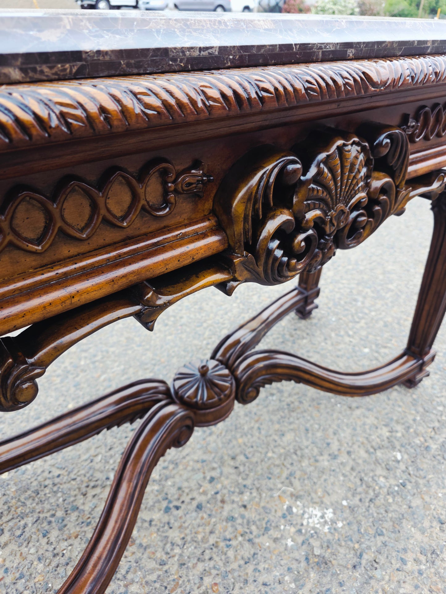 Credenza Casa Mollino – Ashley Furniture, Elegance with Marble Top 🪞🏛️🌿