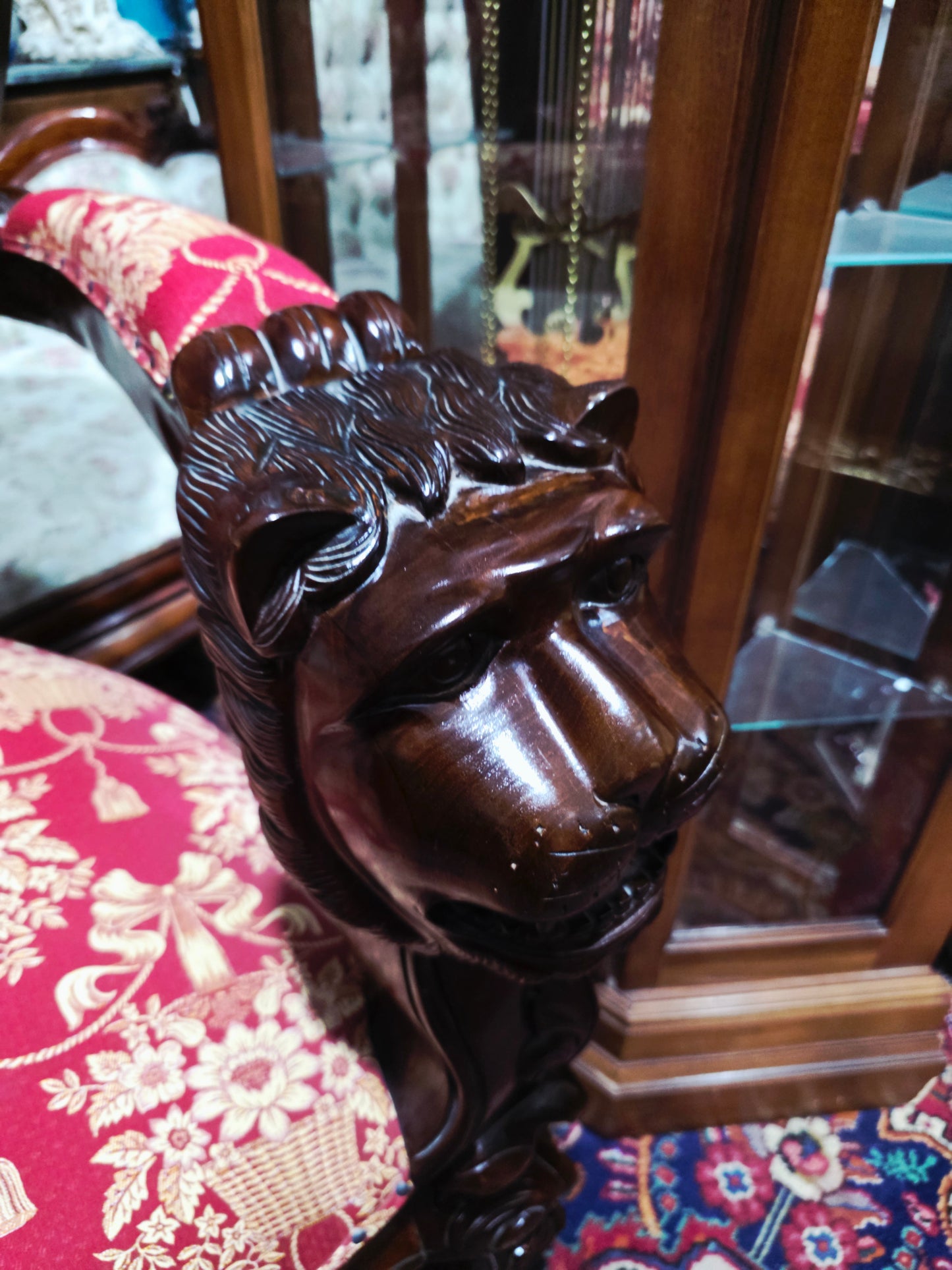 Carved Mahogany Throne Armchair – Power and Distinction 🪞🌿🪶