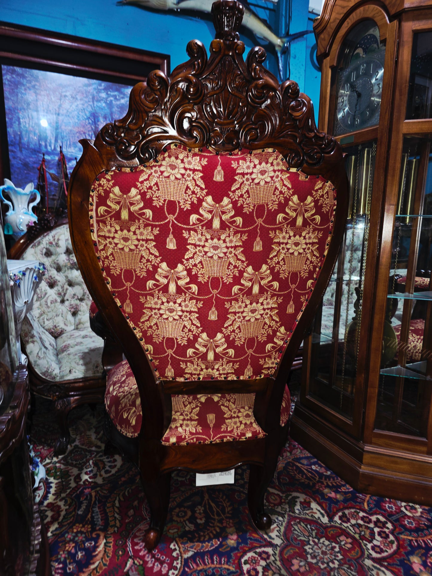 Carved Mahogany Throne Armchair – Power and Distinction 🪞🌿🪶