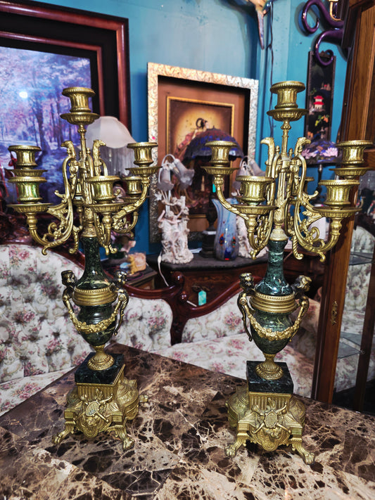 Par de Candelabros Italianos en Bronce y Mármol – Elegancia Clásica 🪔🌿🏛️