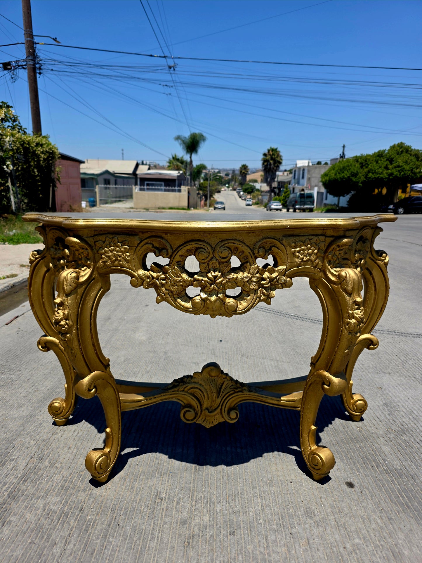 Credenza with Mirror – Aged Gold 🪞🏛️🌿