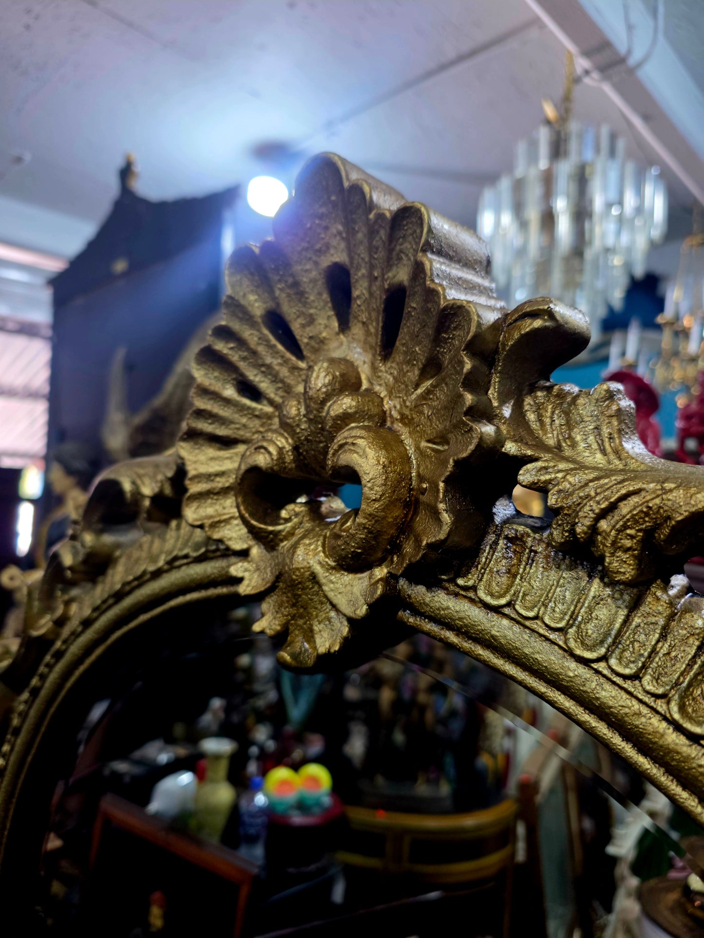 Credenza with Mirror – Aged Gold 🪞🏛️🌿