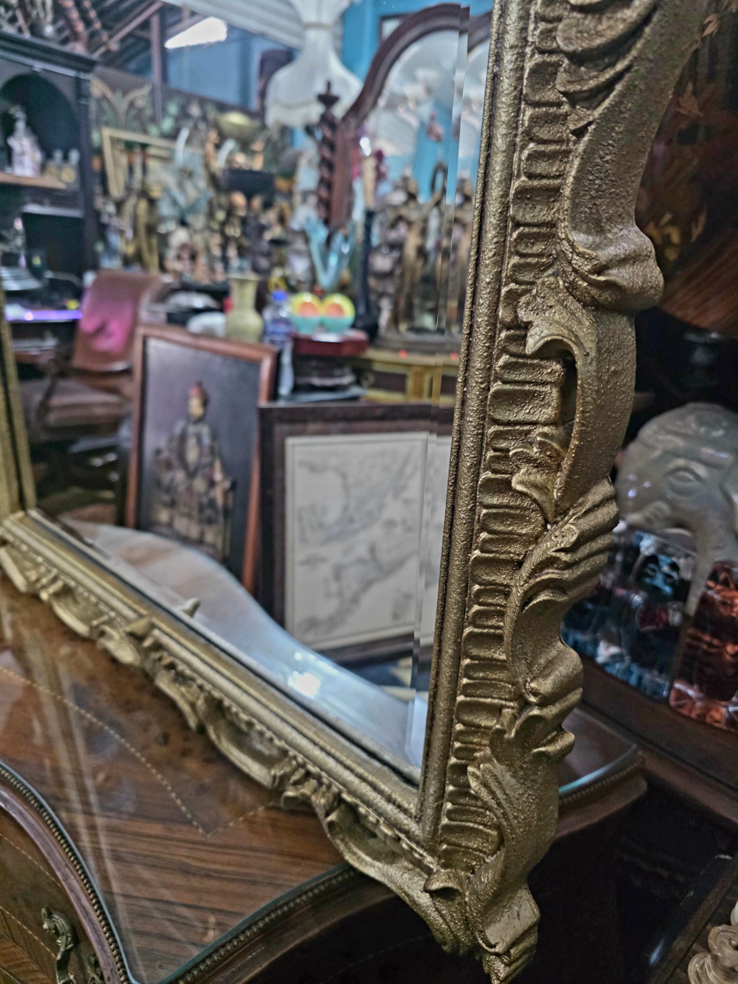 Credenza with Mirror – Aged Gold 🪞🏛️🌿