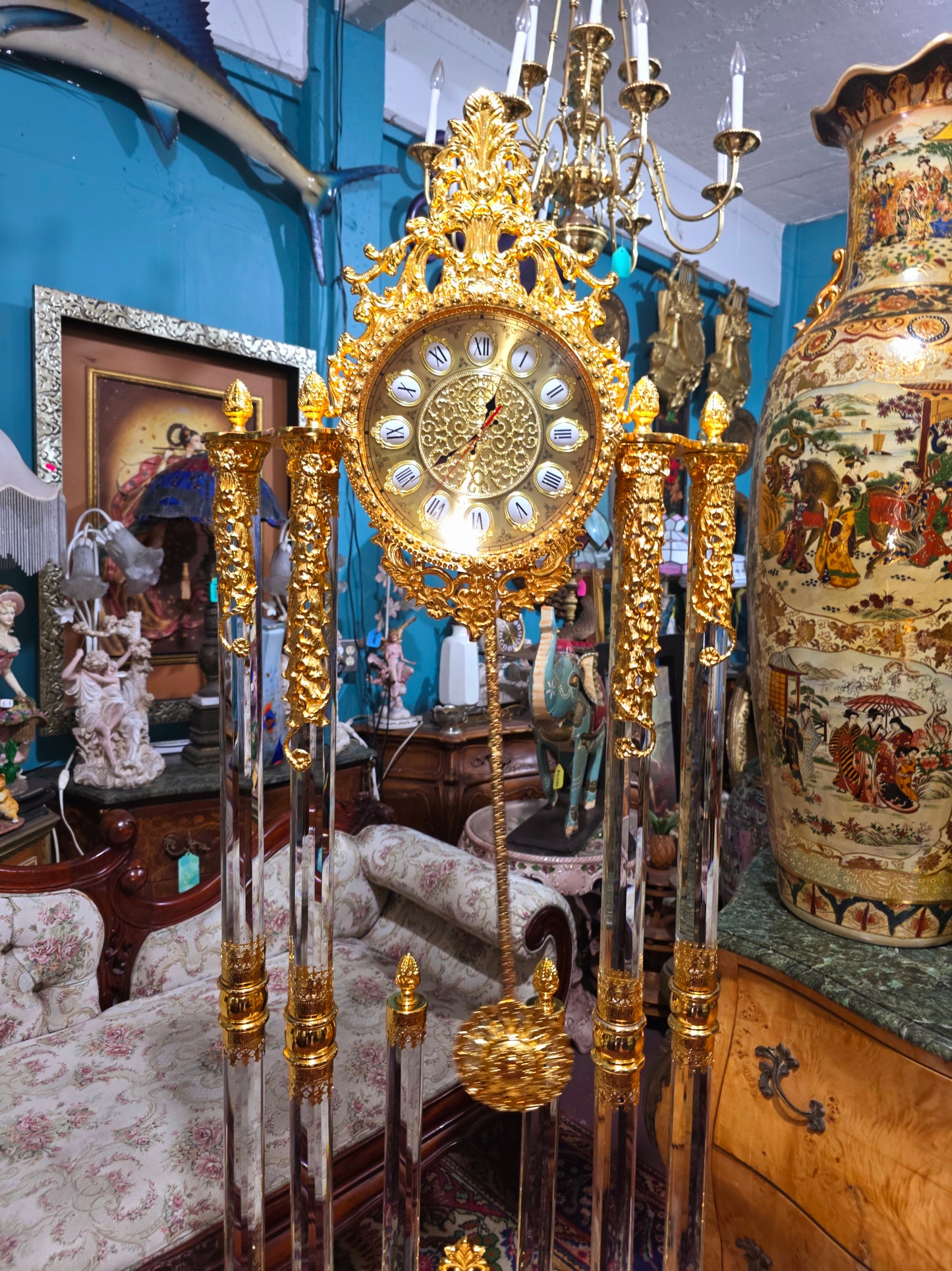 🕰️ Reloj de Pie Homey Designs Inc. – Laton Dorado con Melodias