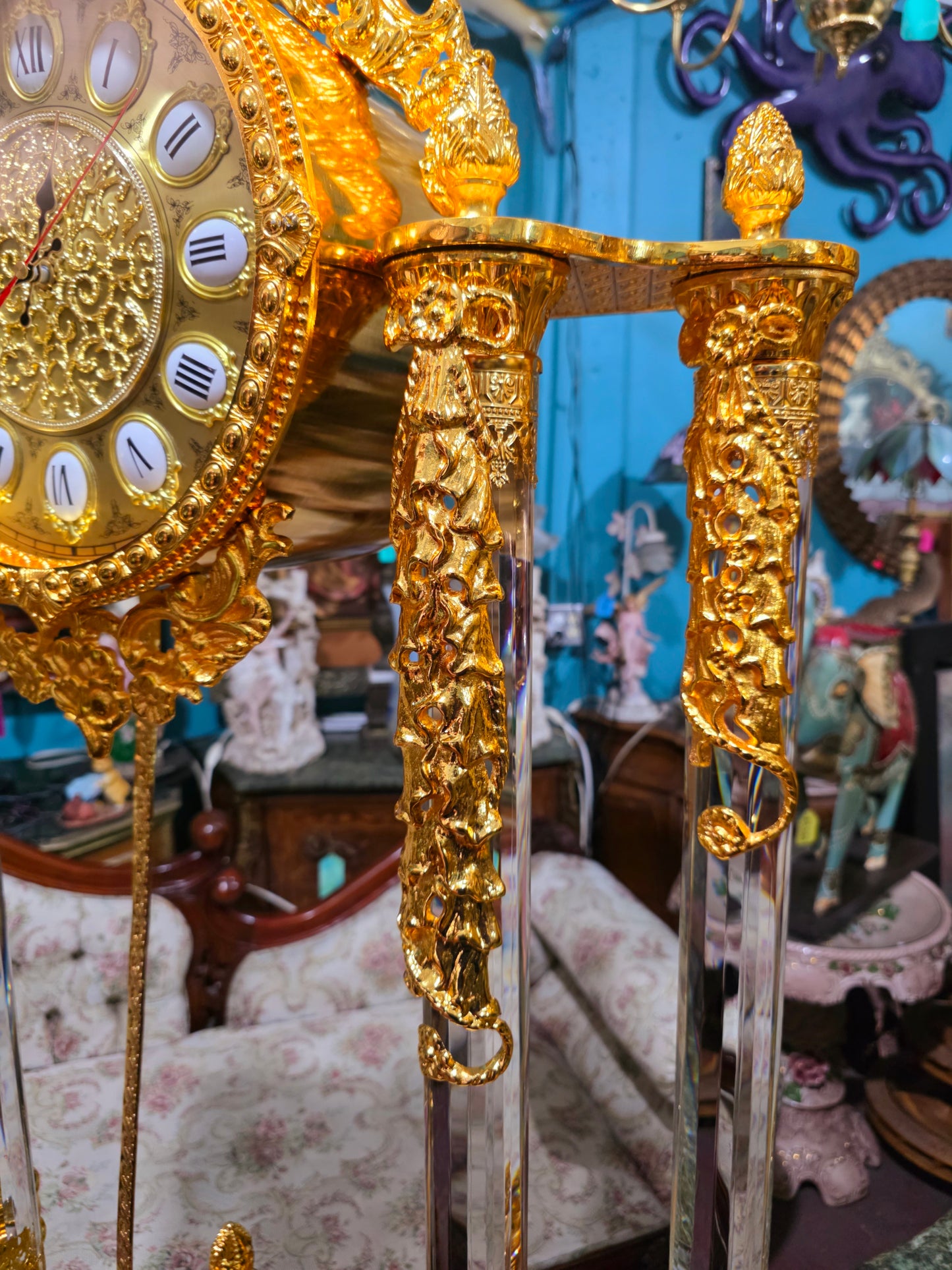 🕰️ Reloj de Pie Homey Designs Inc. – Laton Dorado con Melodias
