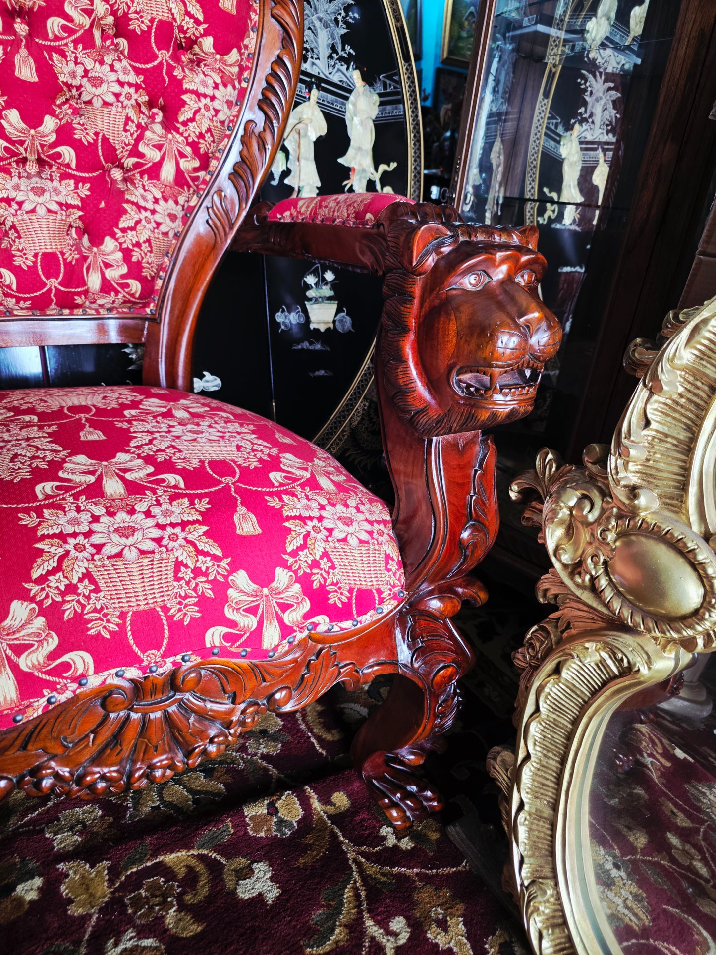 Hand-Carved Mahogany Throne Armchair - Power and Distinction 🪞🌿🪶