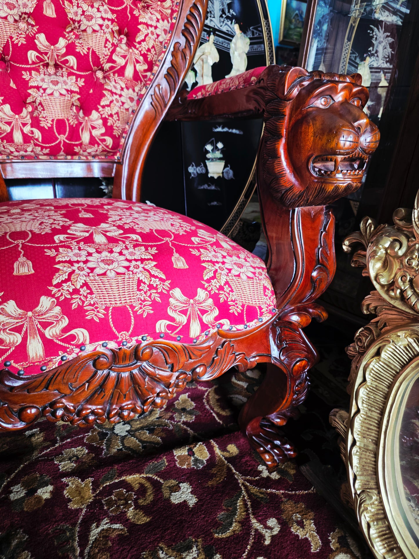 Hand-Carved Mahogany Throne Armchair - Power and Distinction 🪞🌿🪶