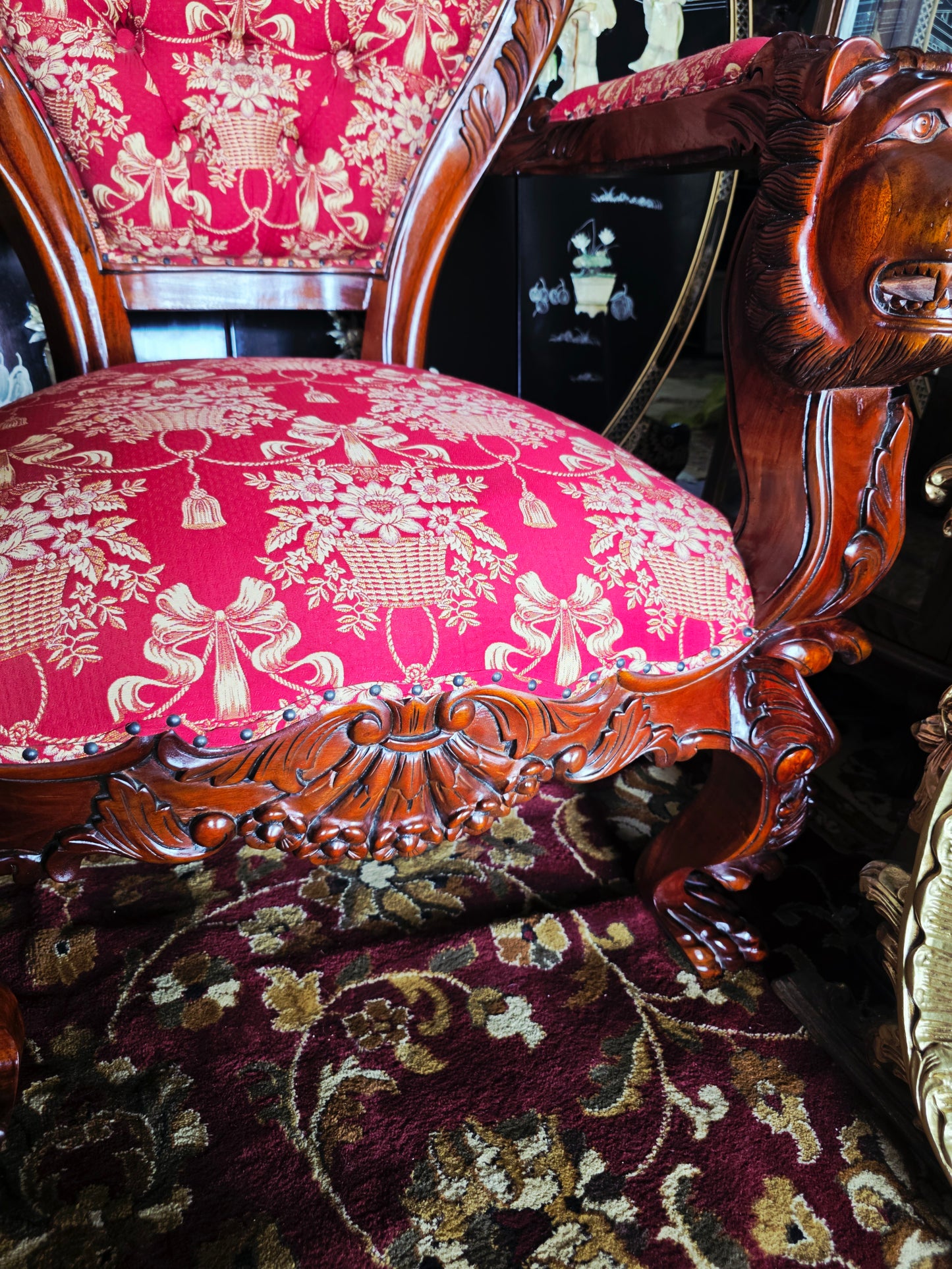 Hand-Carved Mahogany Throne Armchair - Power and Distinction 🪞🌿🪶