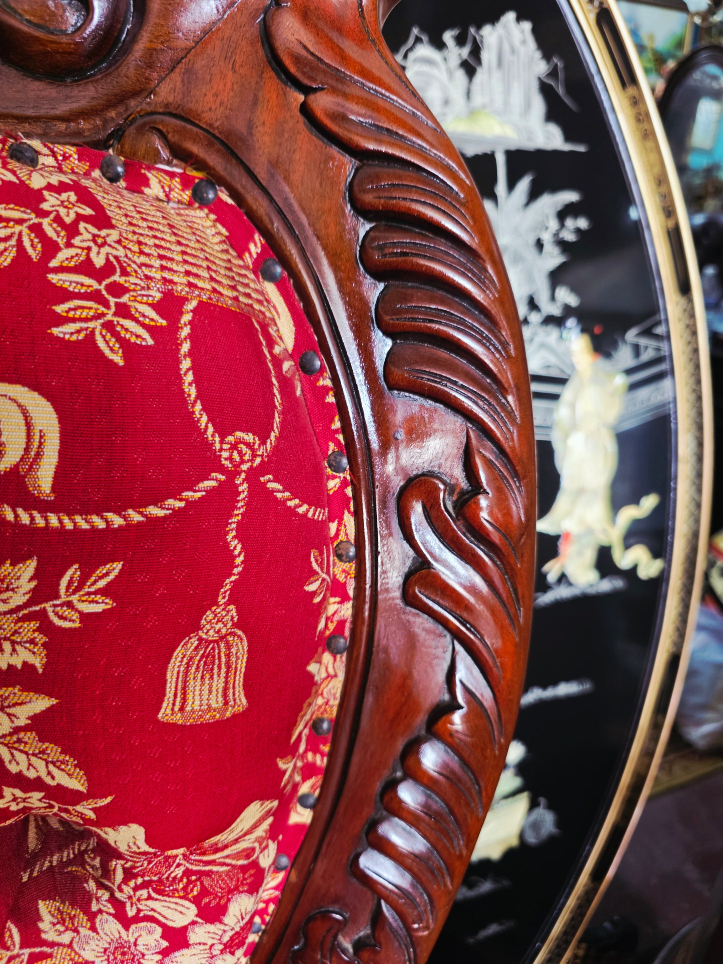 Hand-Carved Mahogany Throne Armchair - Power and Distinction 🪞🌿🪶