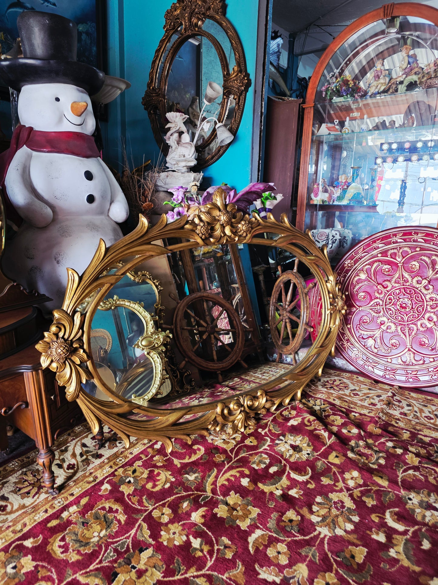 Espejo Ovalado en Hoja de Oro – Ramco Royal Art Manufacturing Corporation🌸🌿🪞