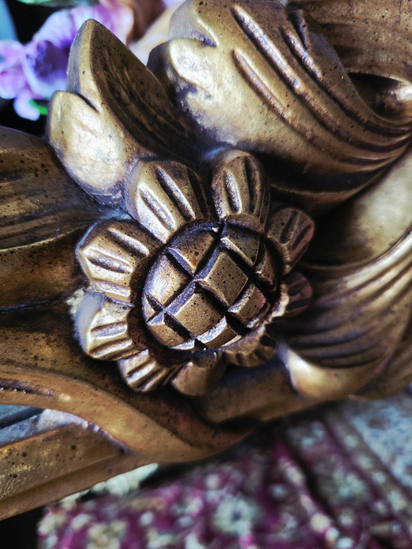 Espejo Ovalado en Hoja de Oro – Ramco Royal Art Manufacturing Corporation🌸🌿🪞
