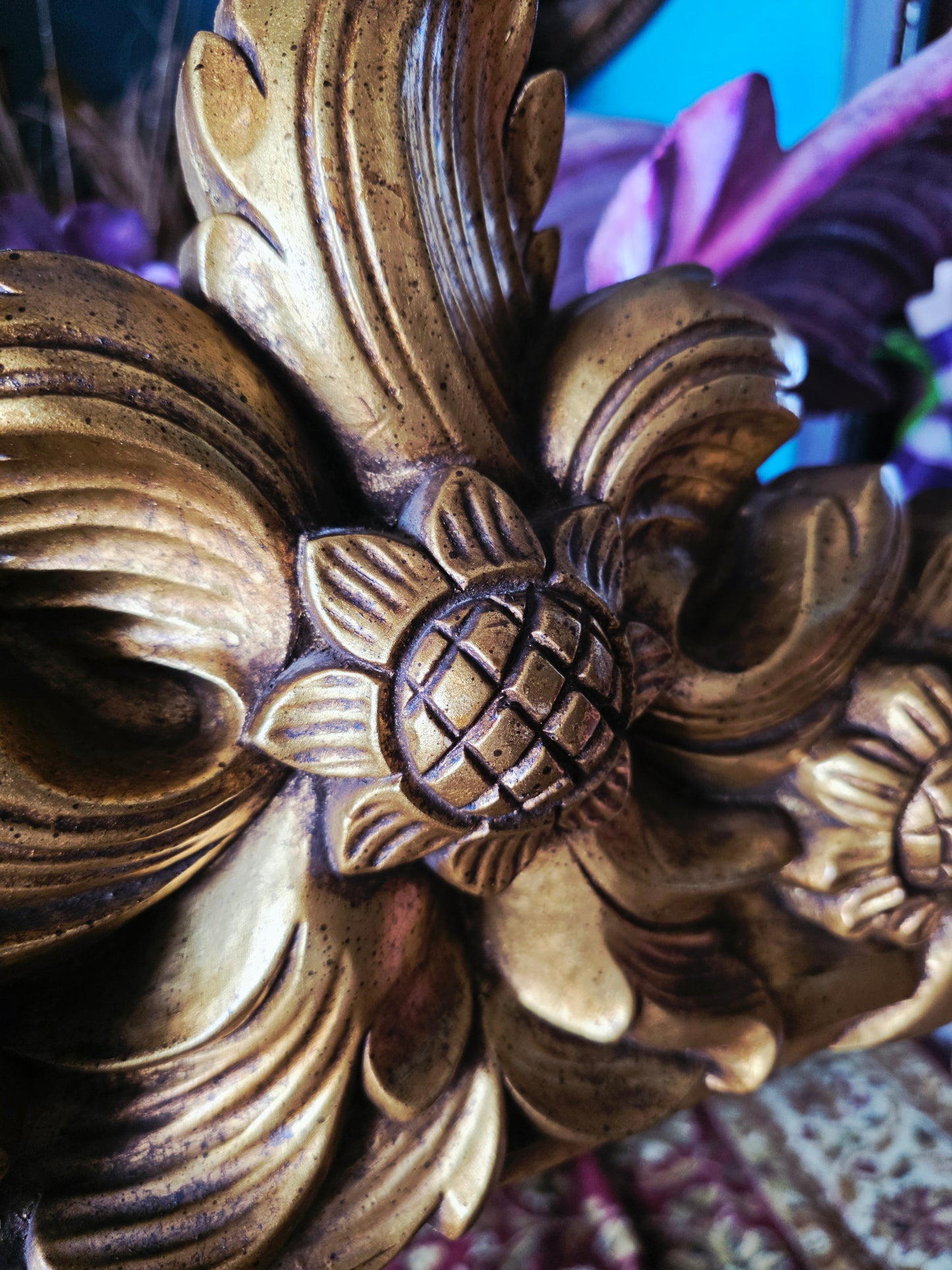 Espejo Ovalado en Hoja de Oro – Ramco Royal Art Manufacturing Corporation🌸🌿🪞