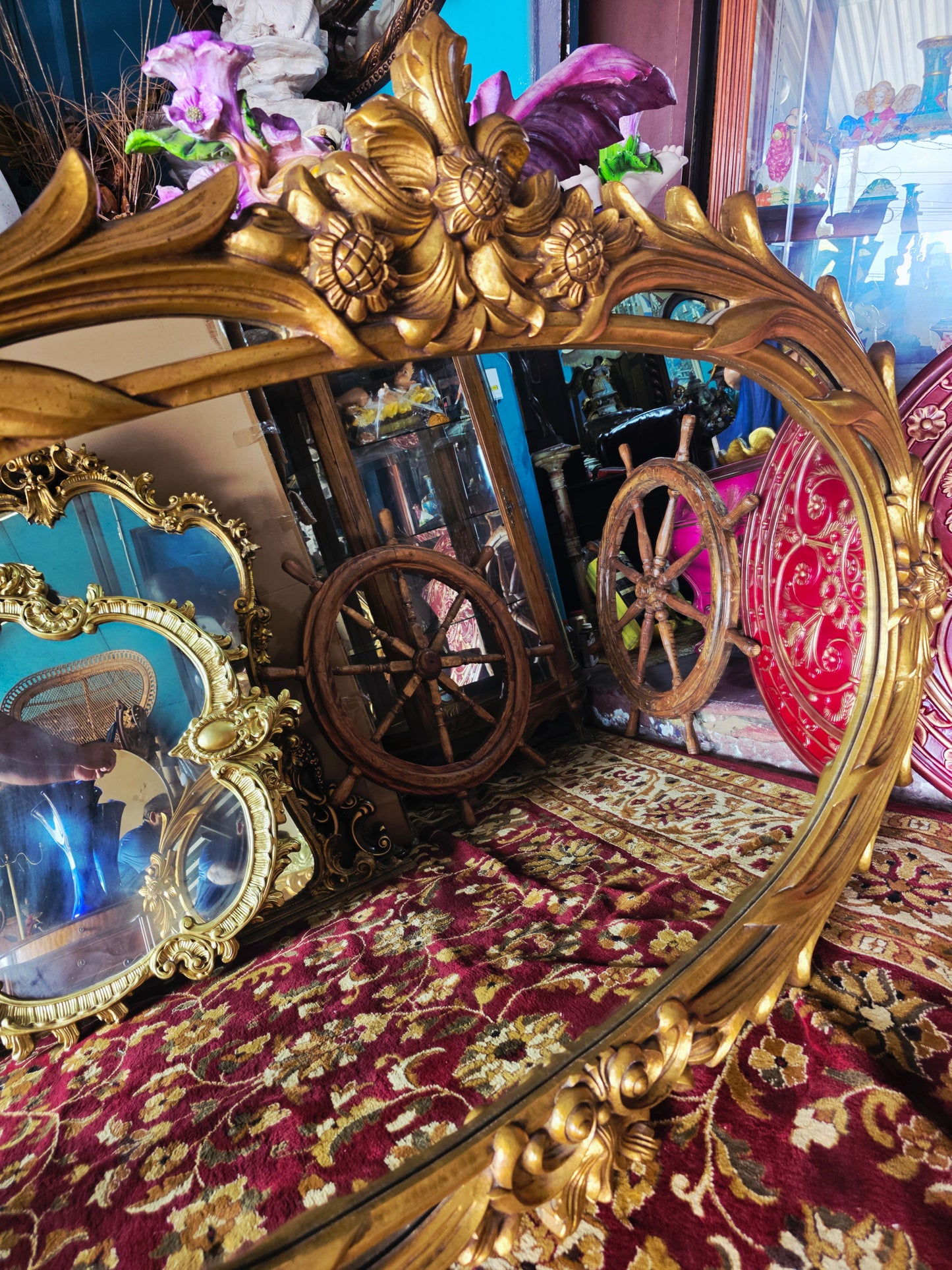 Espejo Ovalado en Hoja de Oro – Ramco Royal Art Manufacturing Corporation🌸🌿🪞