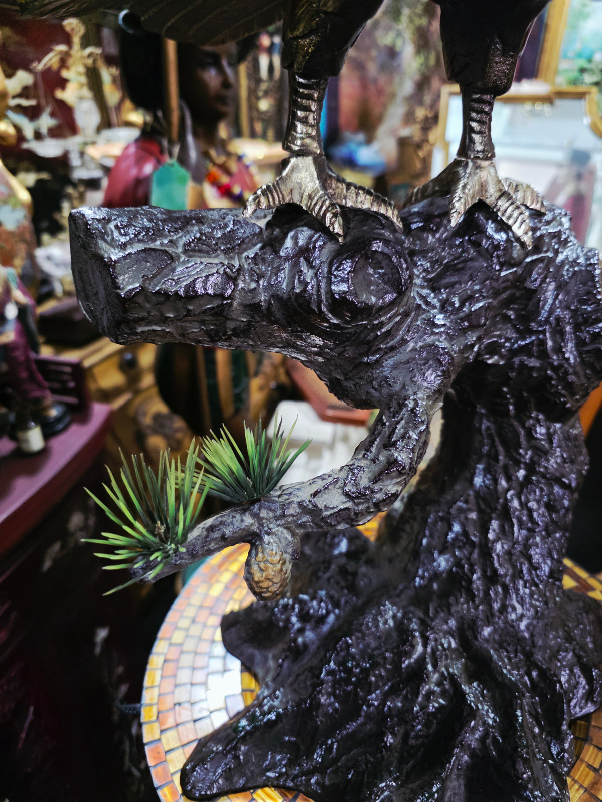 Escultura de Halcón en Metal🦅