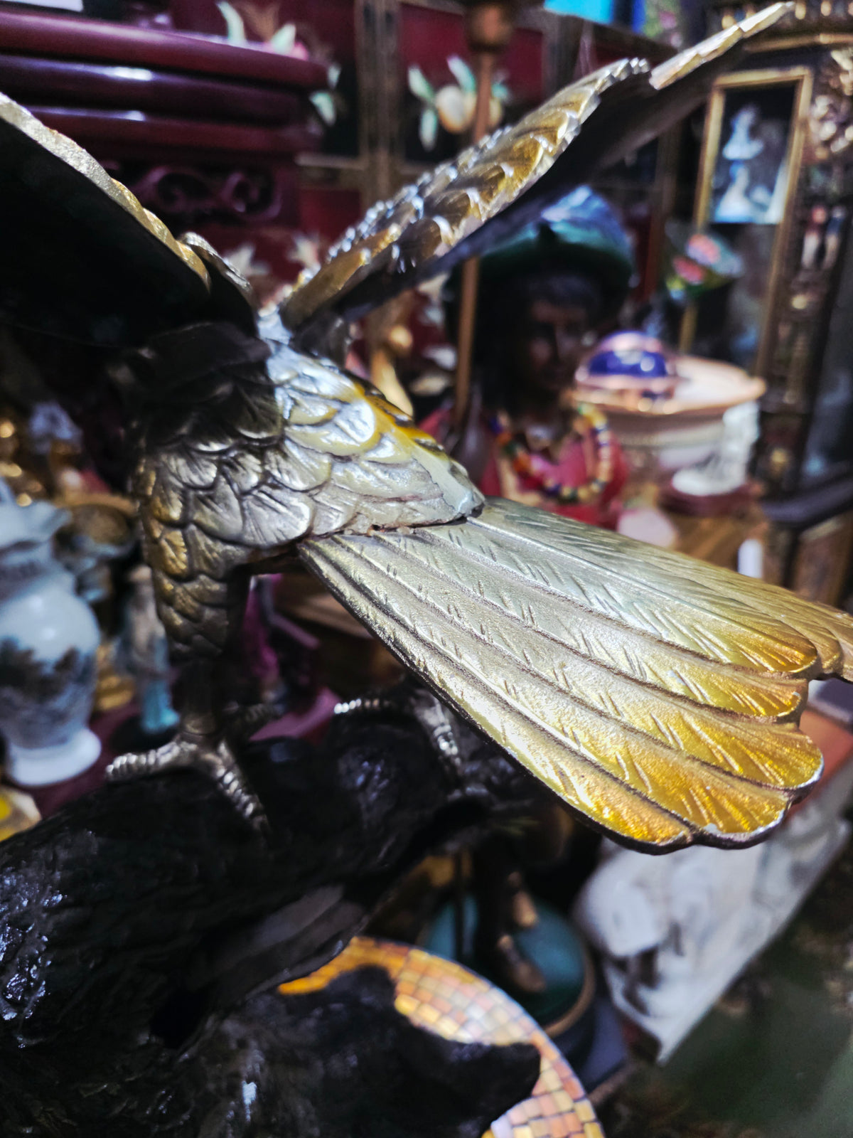 Escultura de Halcón en Metal🦅
