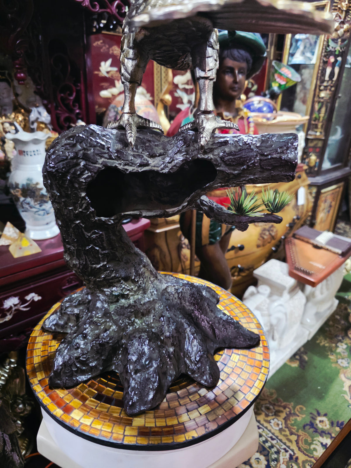 Escultura de Halcón en Metal🦅
