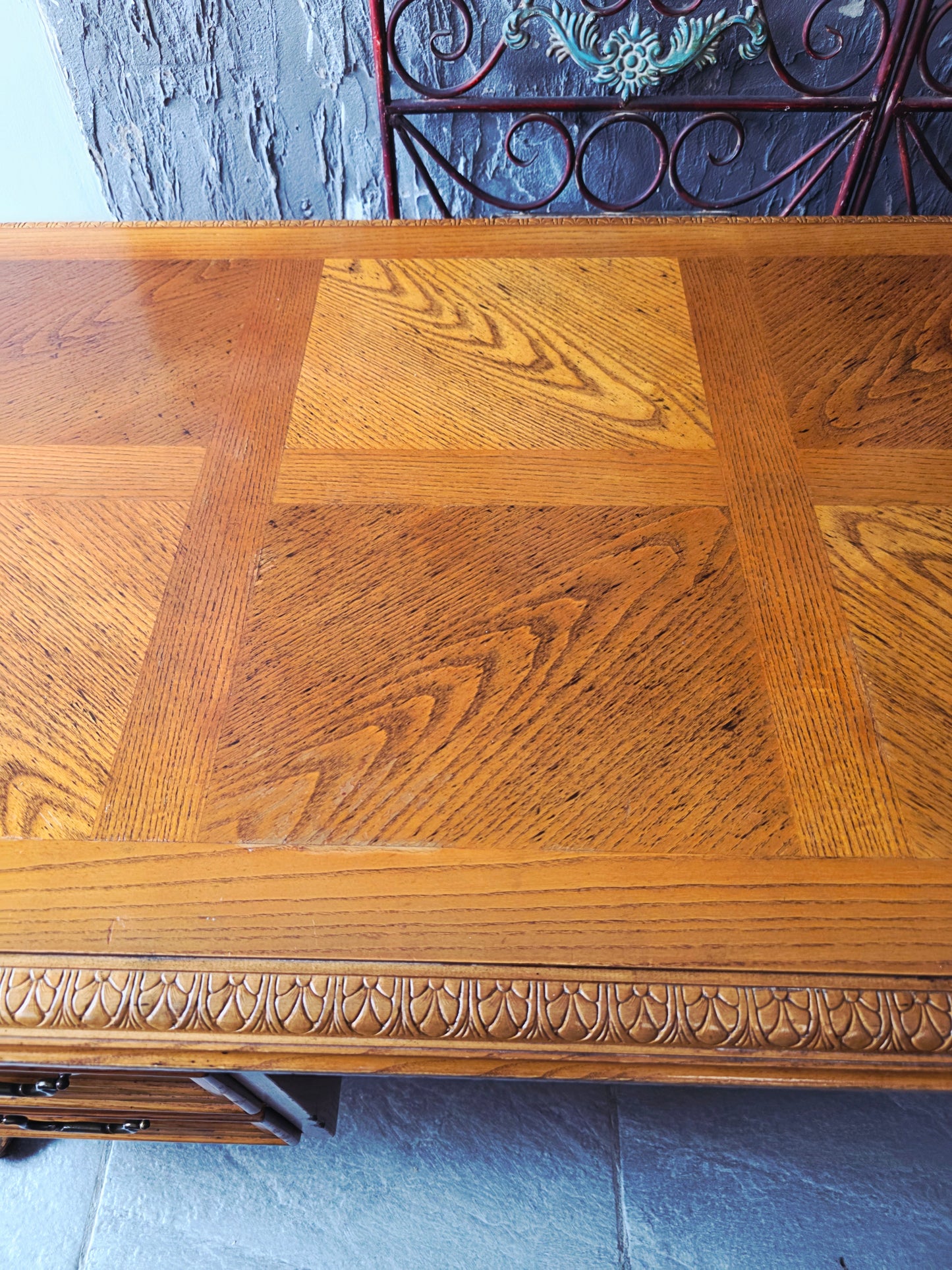 Bernhardt Flair Division Desk – Queen Anne Revival (1970s) 🪶⚜️🕊️