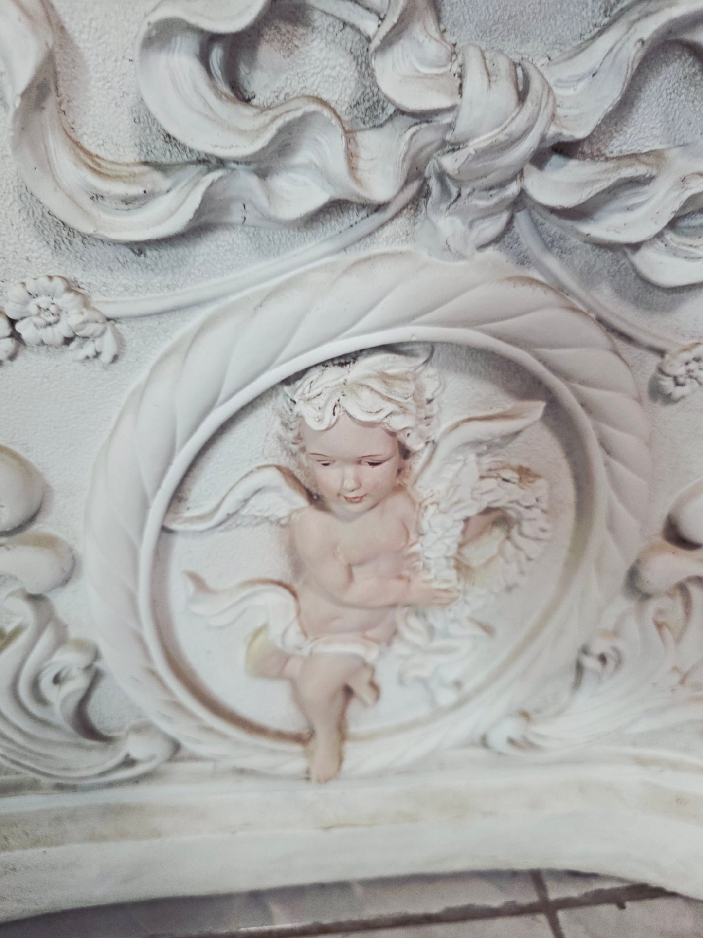 Fuente Escultorica Clasica con Figura Decorativa🕊️🎨✨