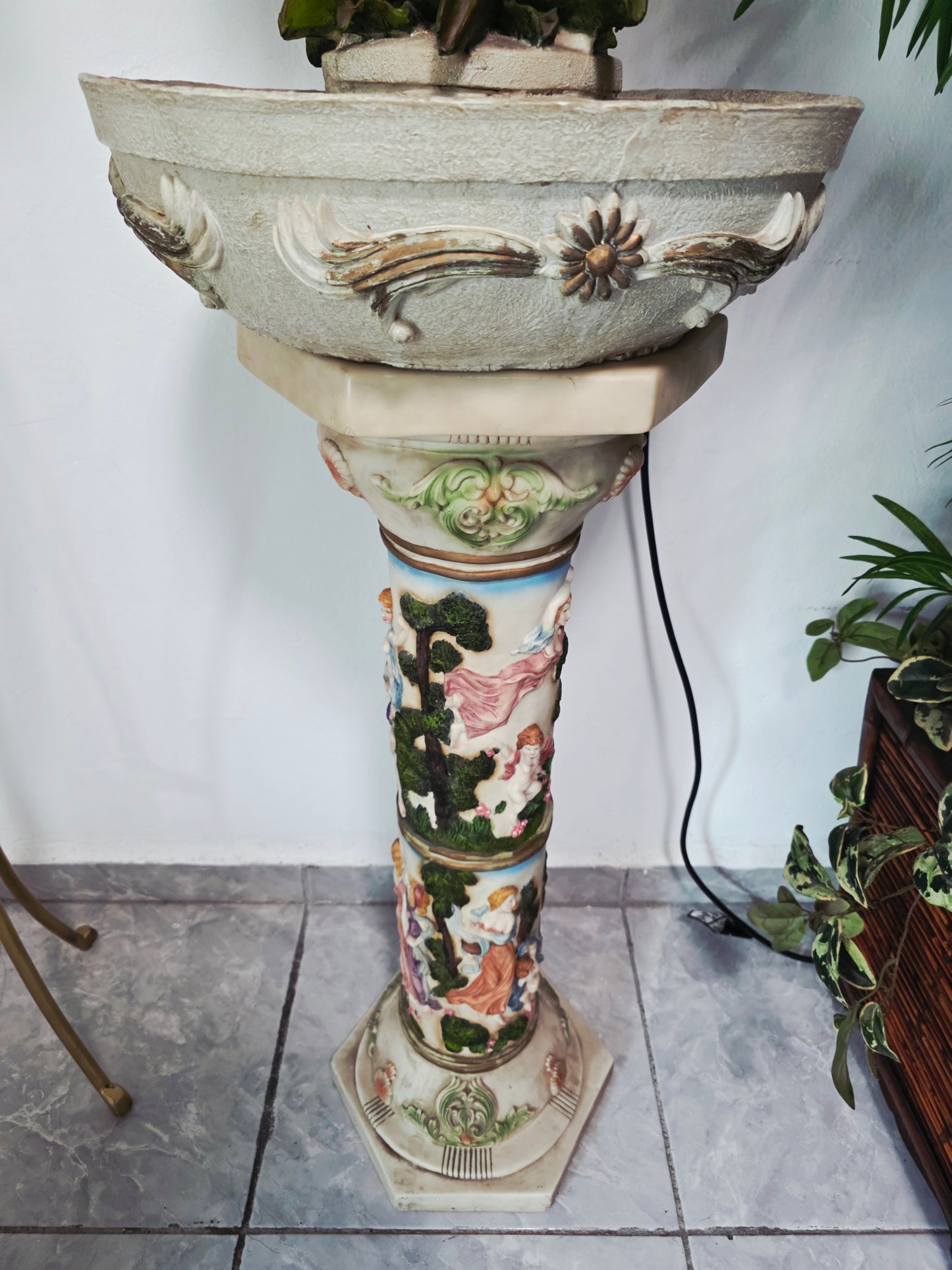 Cherub Fountain with Lilies in Polychrome Resin🕊️