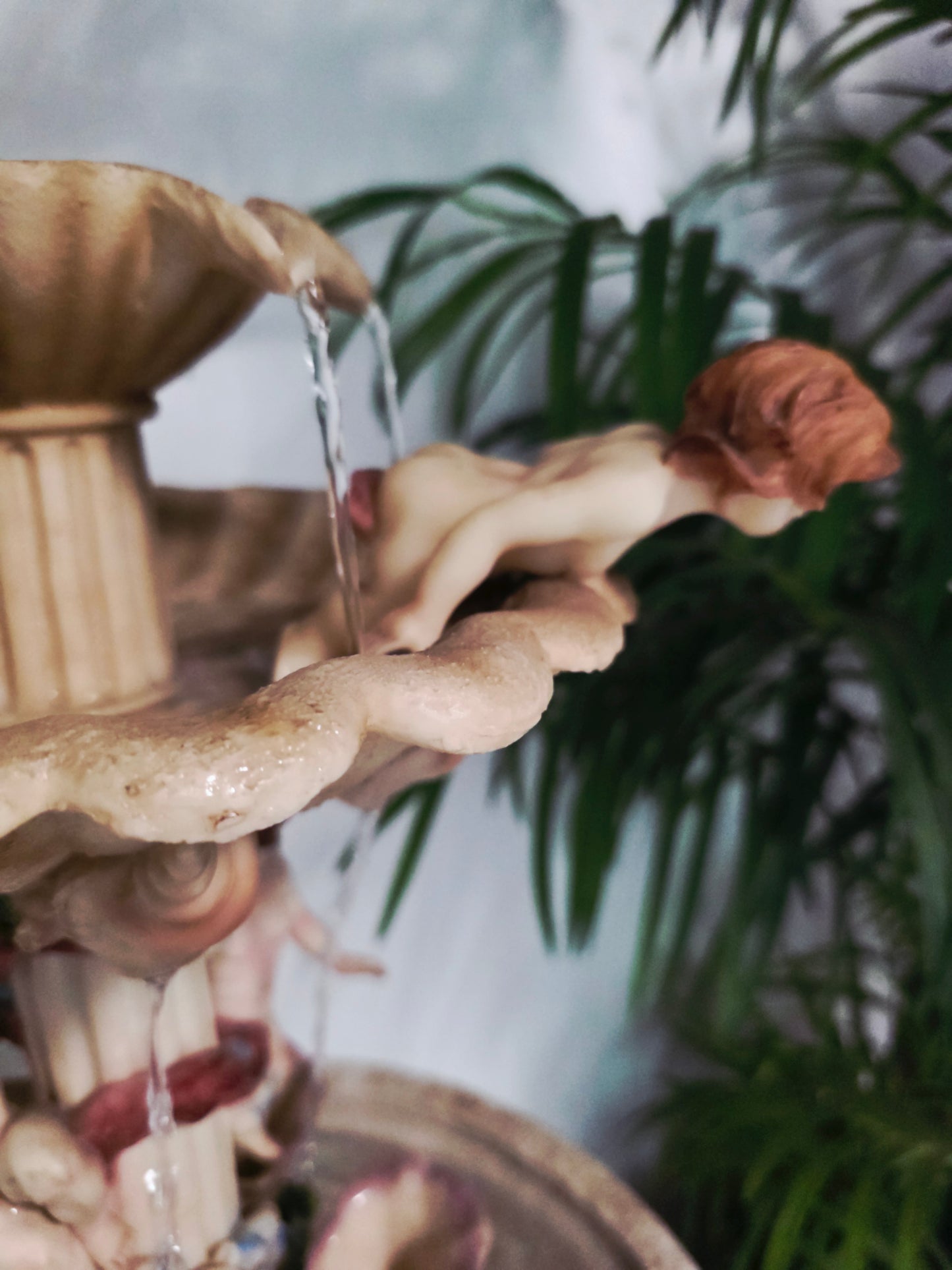 Cherub Fountain with Lilies in Polychrome Resin🕊️