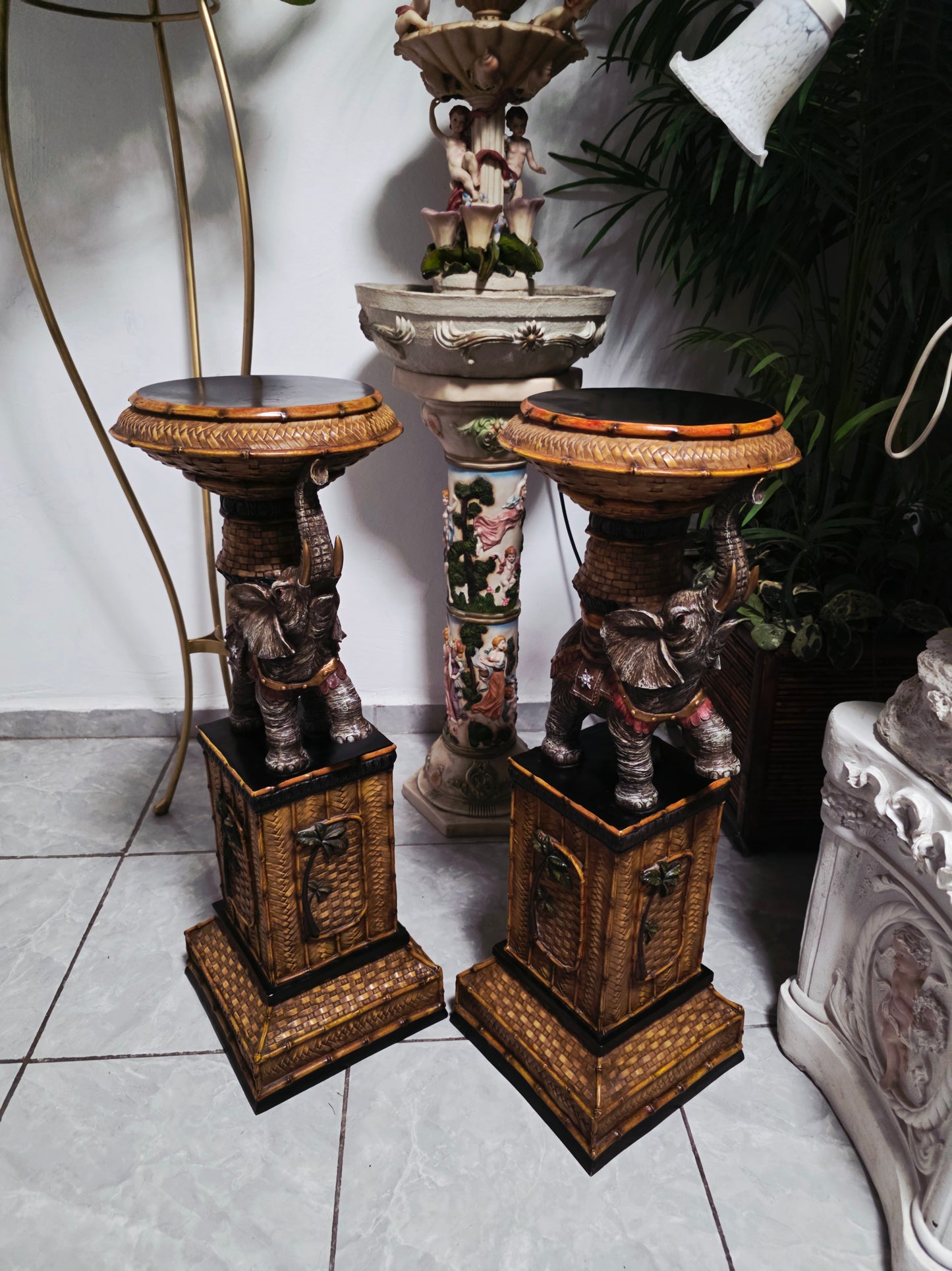 Par de Pedestales de Elefantes – Estilo Tropical Design Toscano 🌴🏛️🌹