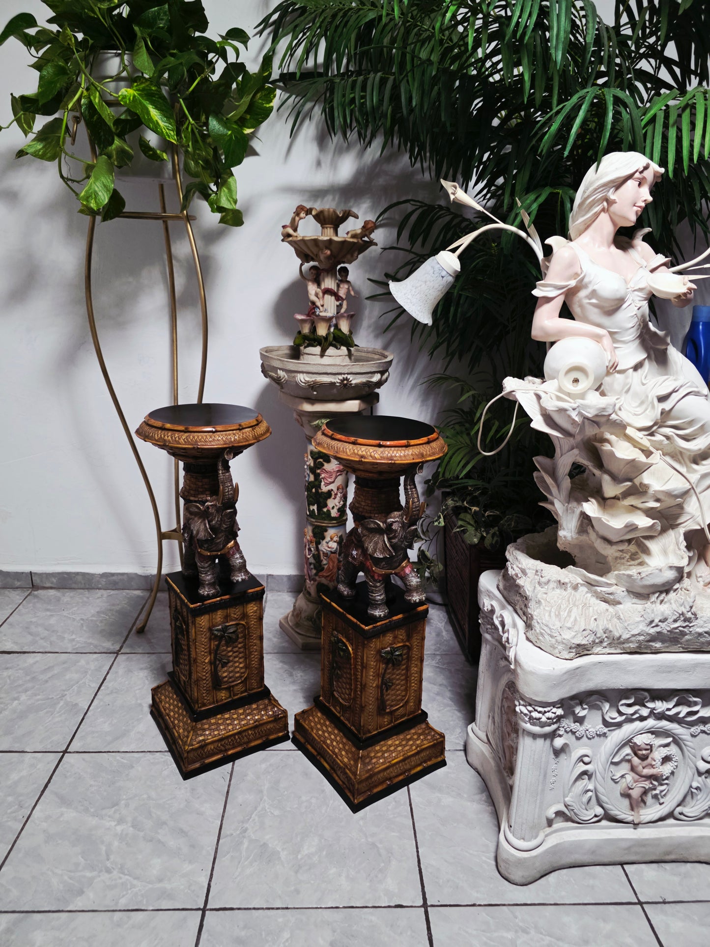 Par de Pedestales de Elefantes – Estilo Tropical Design Toscano 🌴🏛️🌹