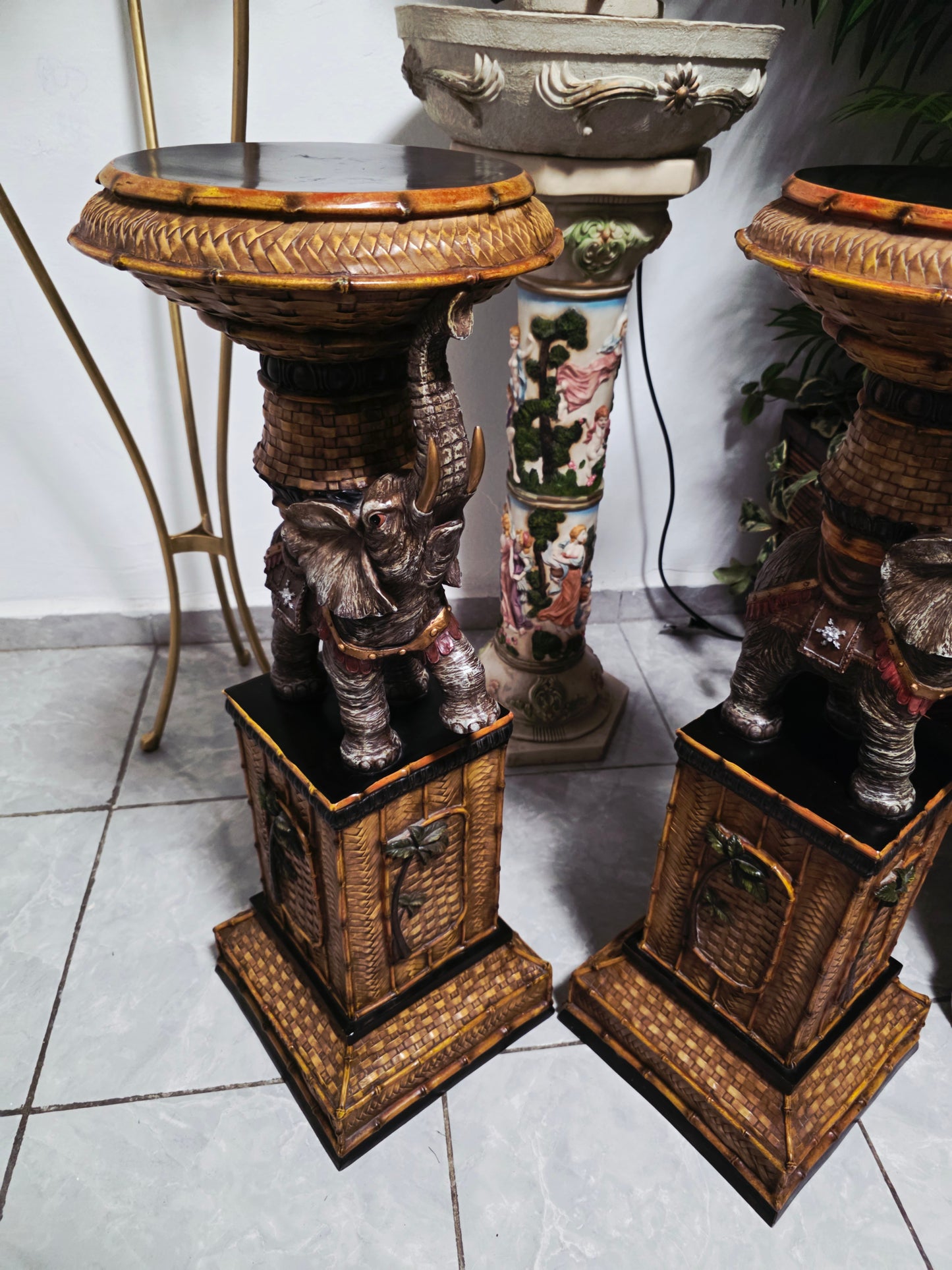 Par de Pedestales de Elefantes – Estilo Tropical Design Toscano 🌴🏛️🌹