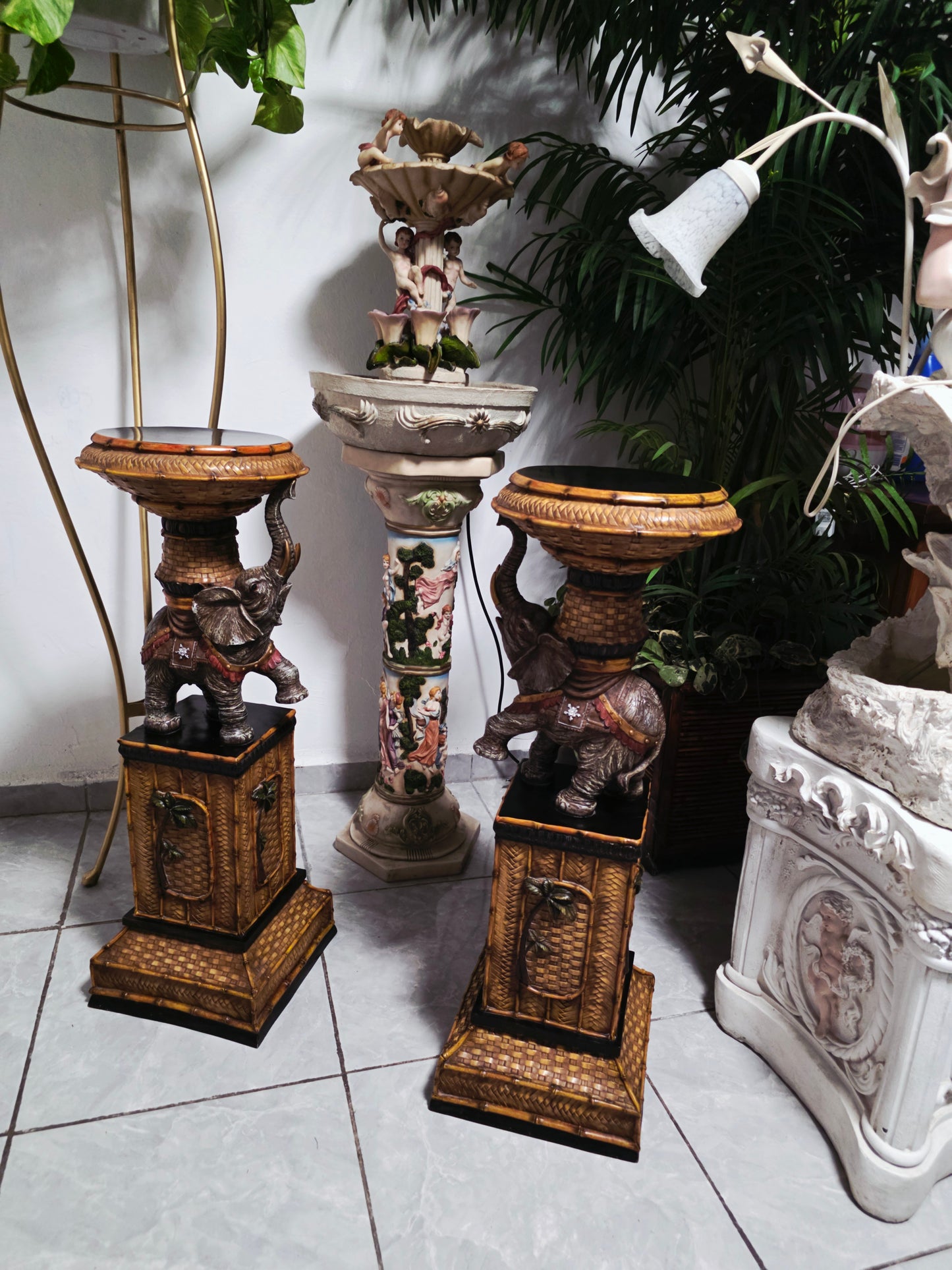 Par de Pedestales de Elefantes – Estilo Tropical Design Toscano 🌴🏛️🌹