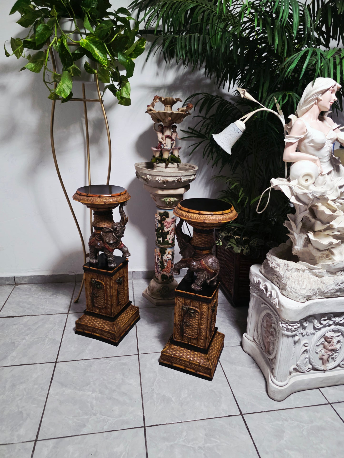Par de Pedestales de Elefantes – Estilo Tropical Design Toscano 🌴🏛️🌹