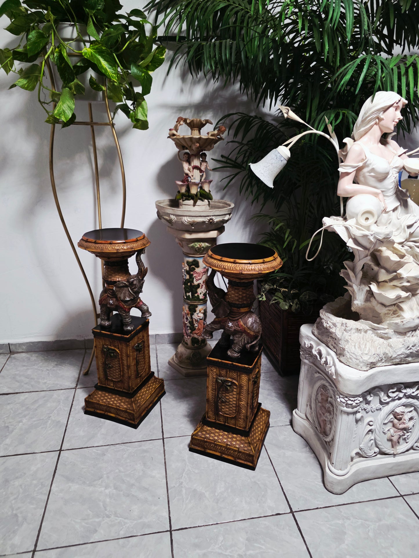 Par de Pedestales de Elefantes – Estilo Tropical Design Toscano 🌴🏛️🌹