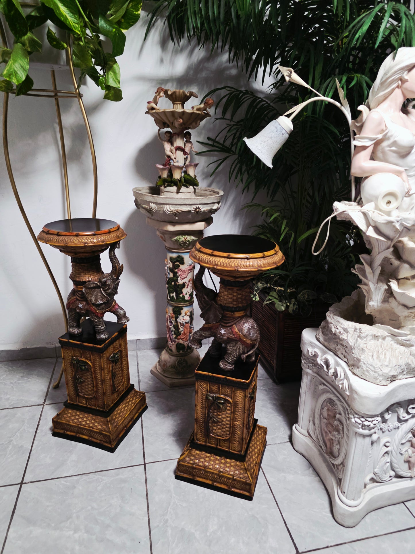 Par de Pedestales de Elefantes – Estilo Tropical Design Toscano 🌴🏛️🌹