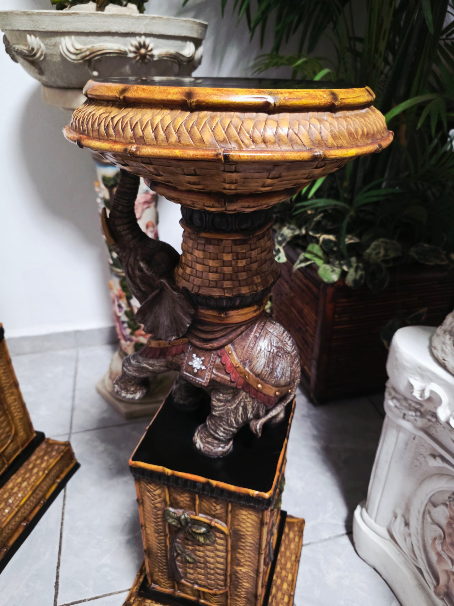 Par de Pedestales de Elefantes – Estilo Tropical Design Toscano 🌴🏛️🌹