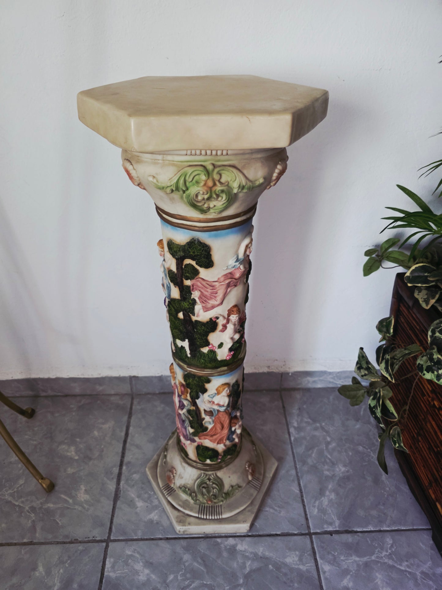 Cherub Fountain with Lilies in Polychrome Resin🕊️