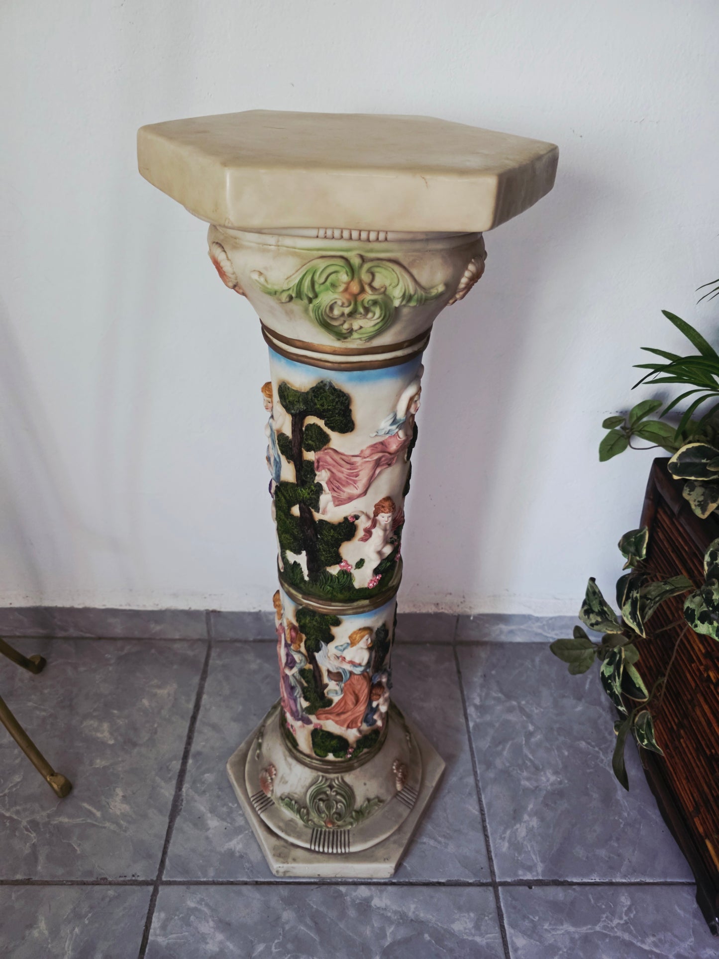 Cherub Fountain with Lilies in Polychrome Resin🕊️
