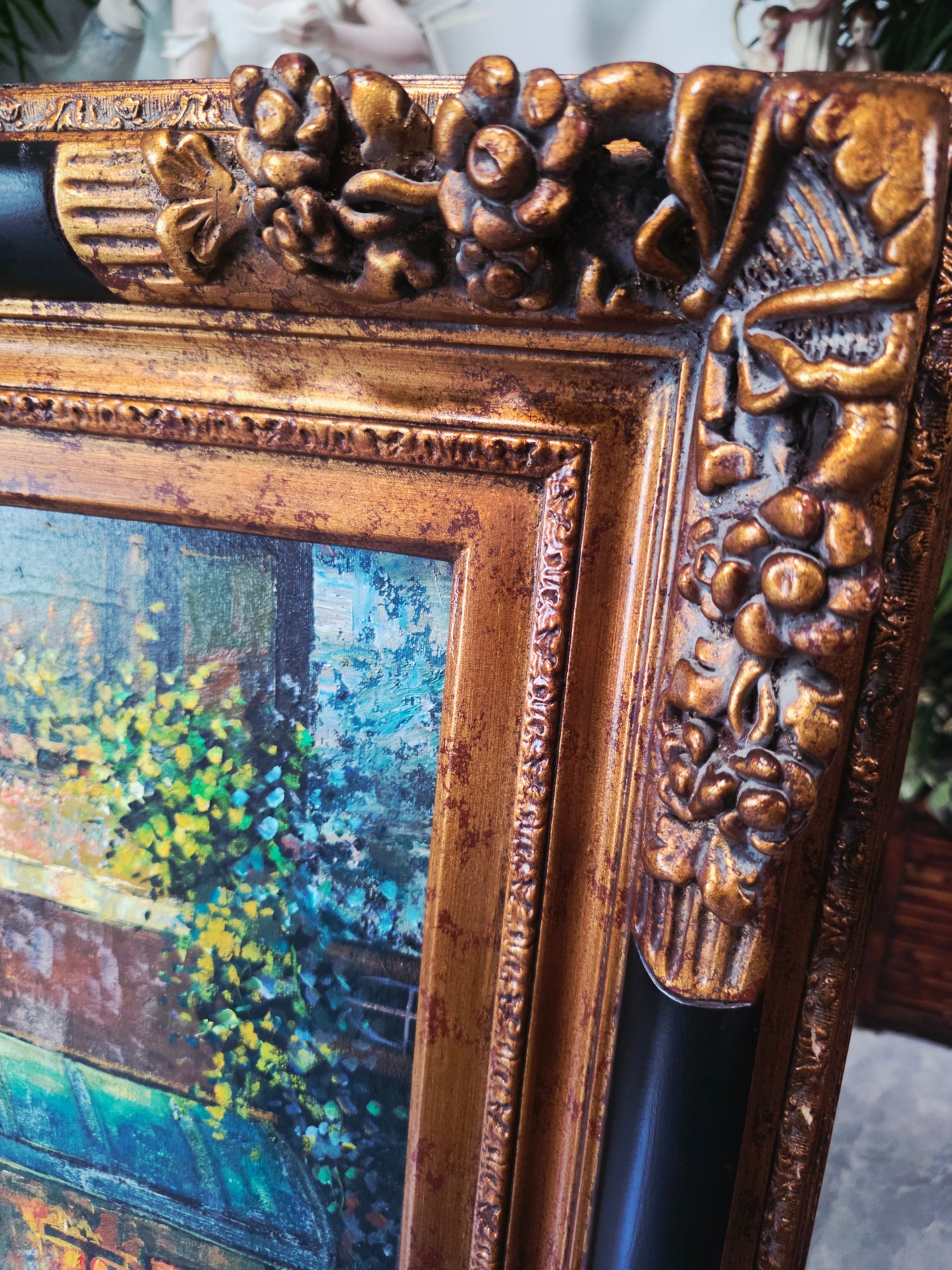 Cuadro al Oleo Firmado por C. Ester – Escena Urbana con Café Europeo 🌸🌿🖌️